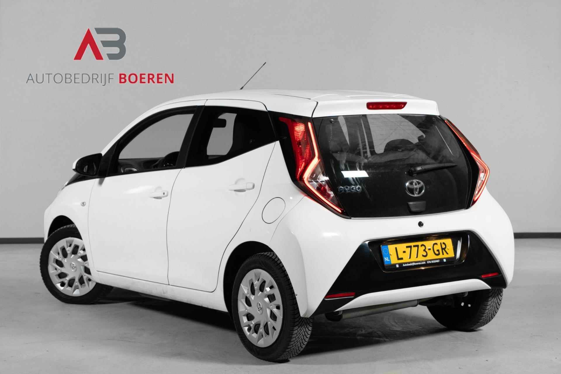 Toyota Aygo 1.0 VVT-i x-play | Airco | Achteruitrijcamera | Rijklaarprijs - 5/25