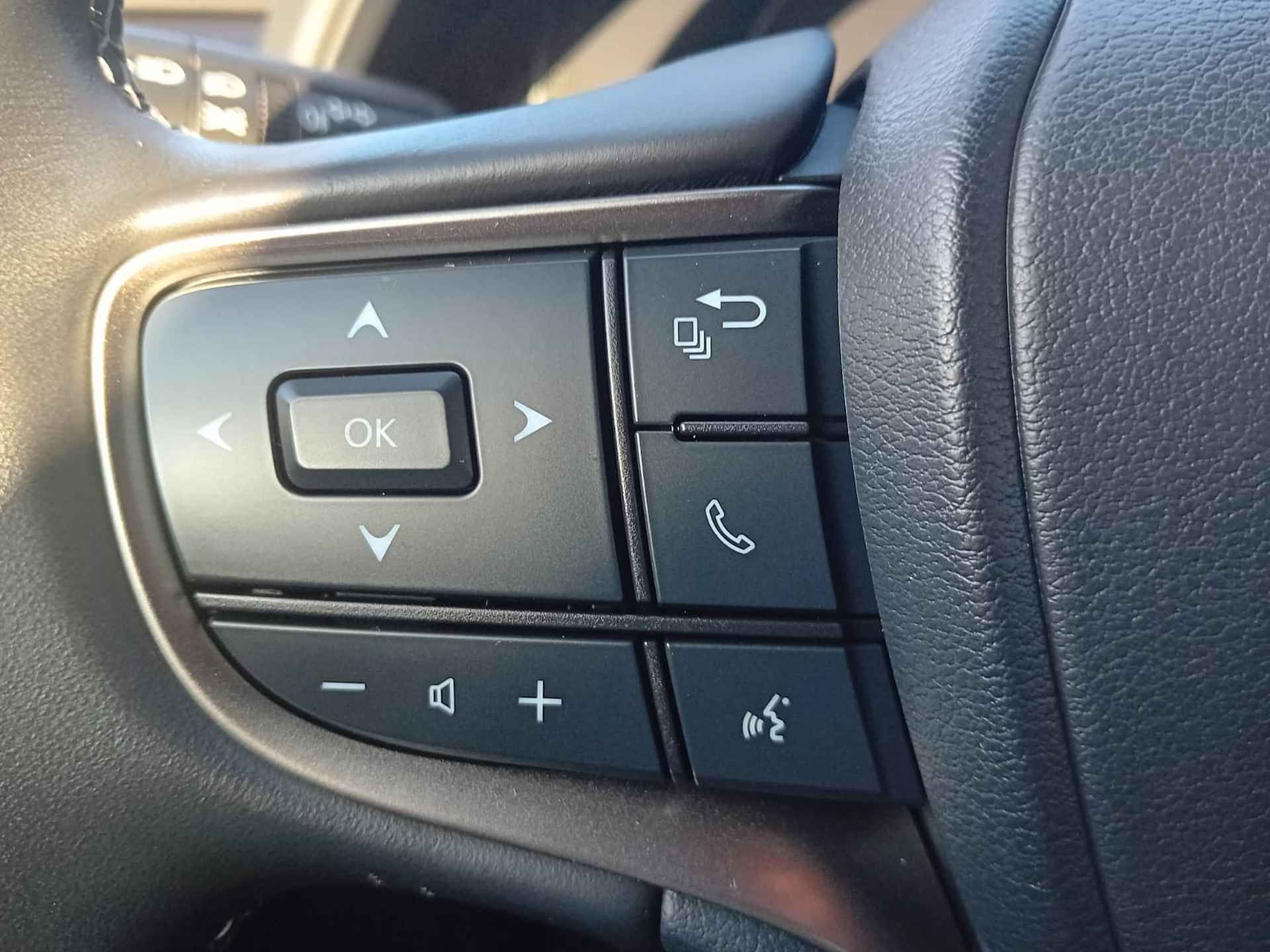 Lexus UX 200 Preference Line Automaat, Airco(automatisch), Multimediasysteem, Miracast, Bluetooth, Cruise control adaptief, Parkeersensor Zeer mooie auto, Fabrieksgarantie, BOVAG - 24/31