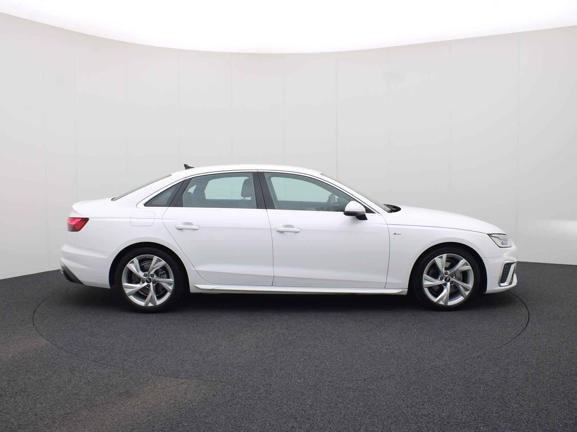 Audi A4 Limousine 35 TFSI/150PK S edition · Drive select · Leder/stof · Parkeersensoren · Garantie tot 05-01-2025 of 100000km - 4/39