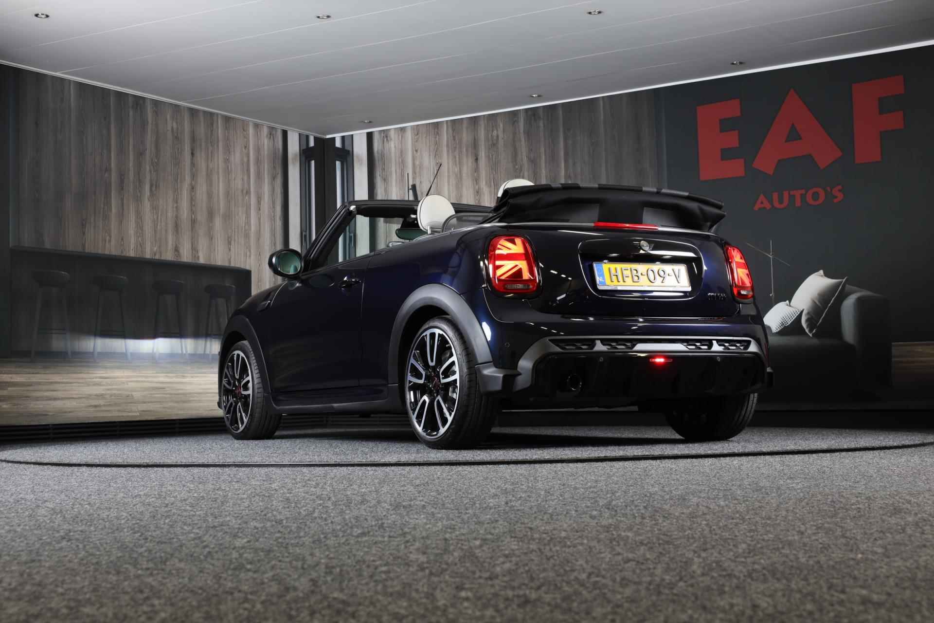 Mini Mini Cabrio 1.5 Cooper JCW Pakket / Aut / Navi / Cc / Leder / Digital Cockpit / Sfeerverlichting / Windscherm / Led / Pdc - 4/50