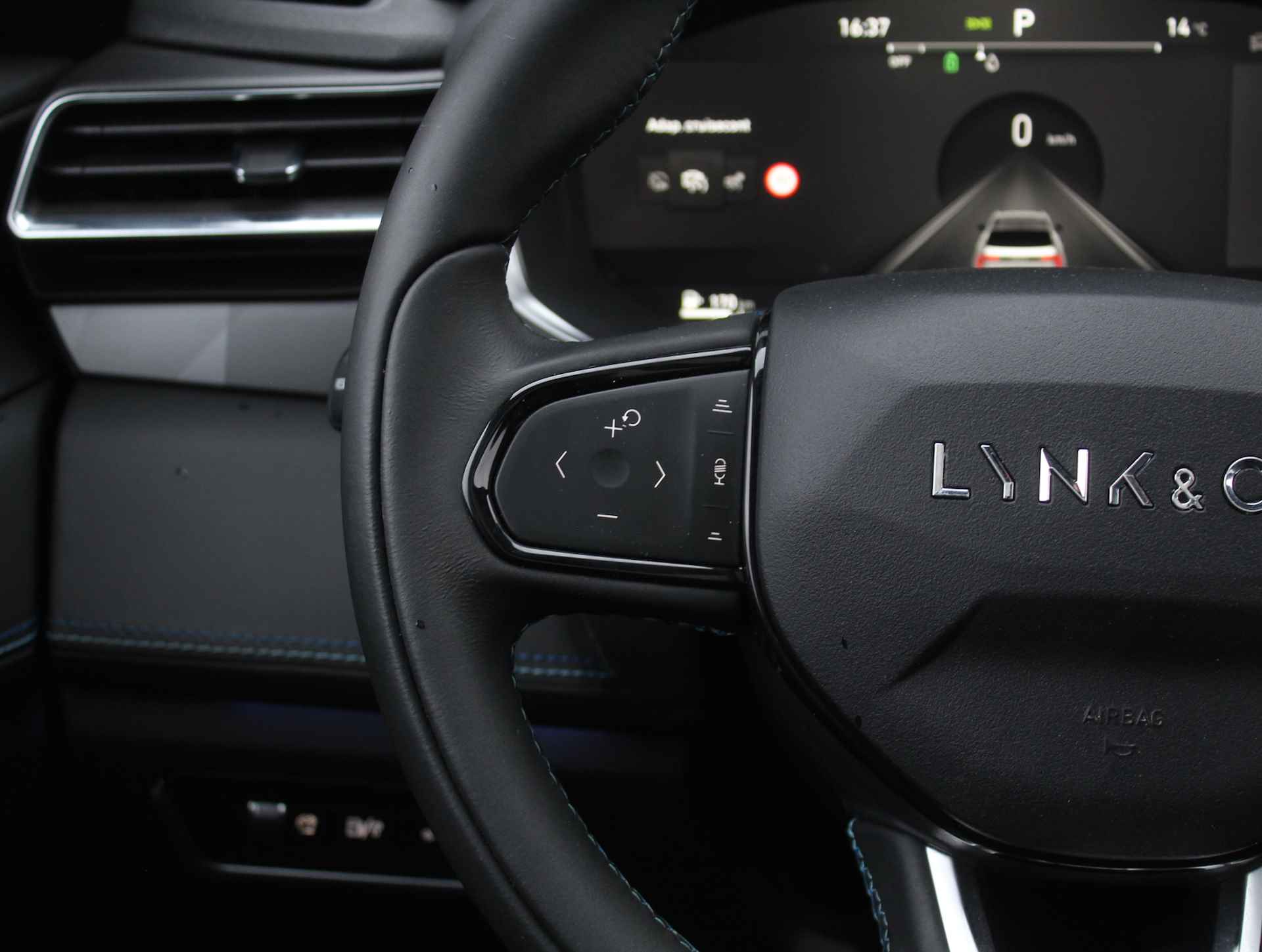 Lynk & Co 01 1.5 CARPLAY | LED | WIFI | CAMERA360 | DAB | ADAPCRUISE | PANODAK - 41/56