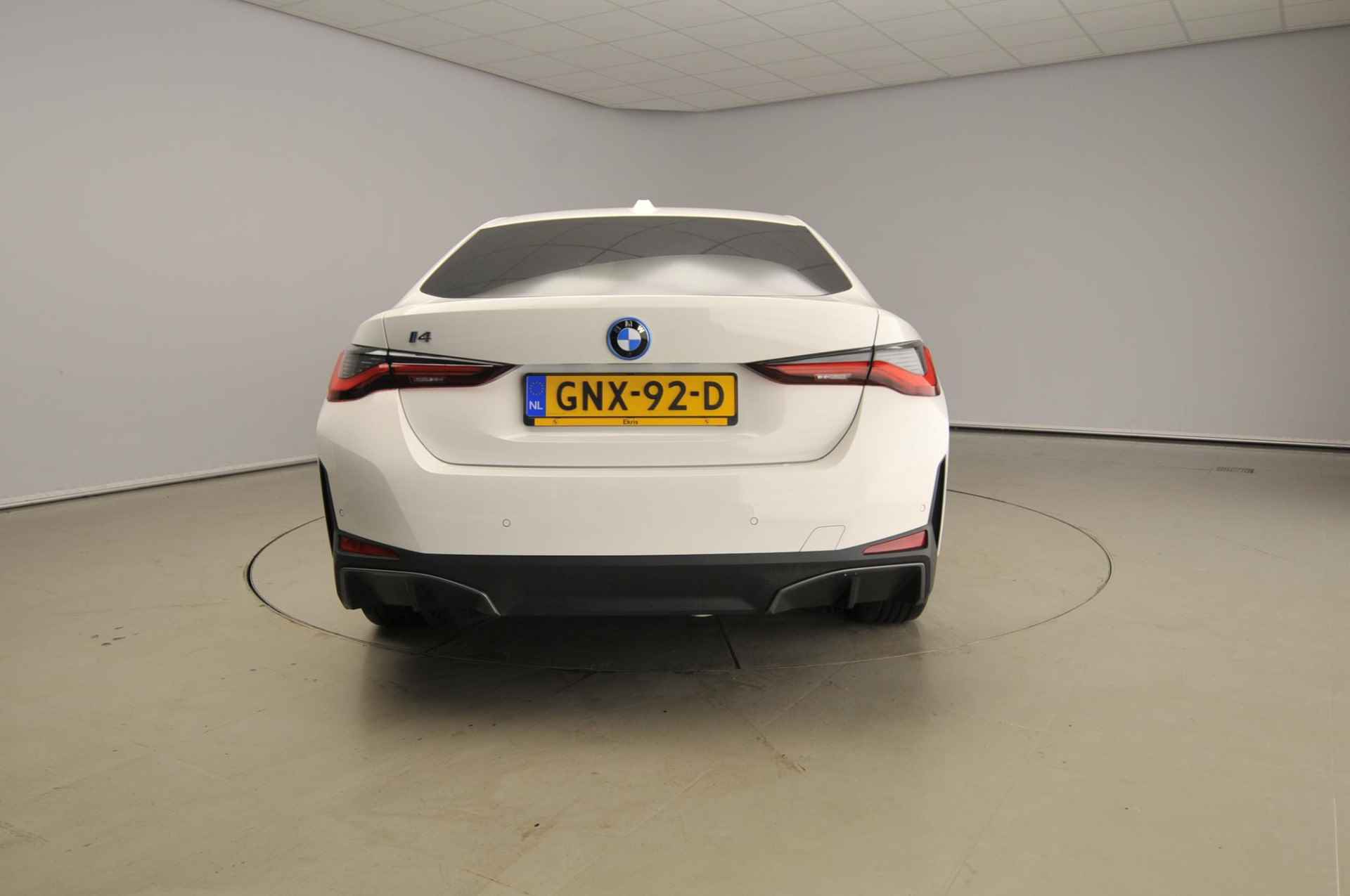 BMW i4 Gran Coupé eDrive35 Comfort Pack | Sportremsysteem Grau - 39/44