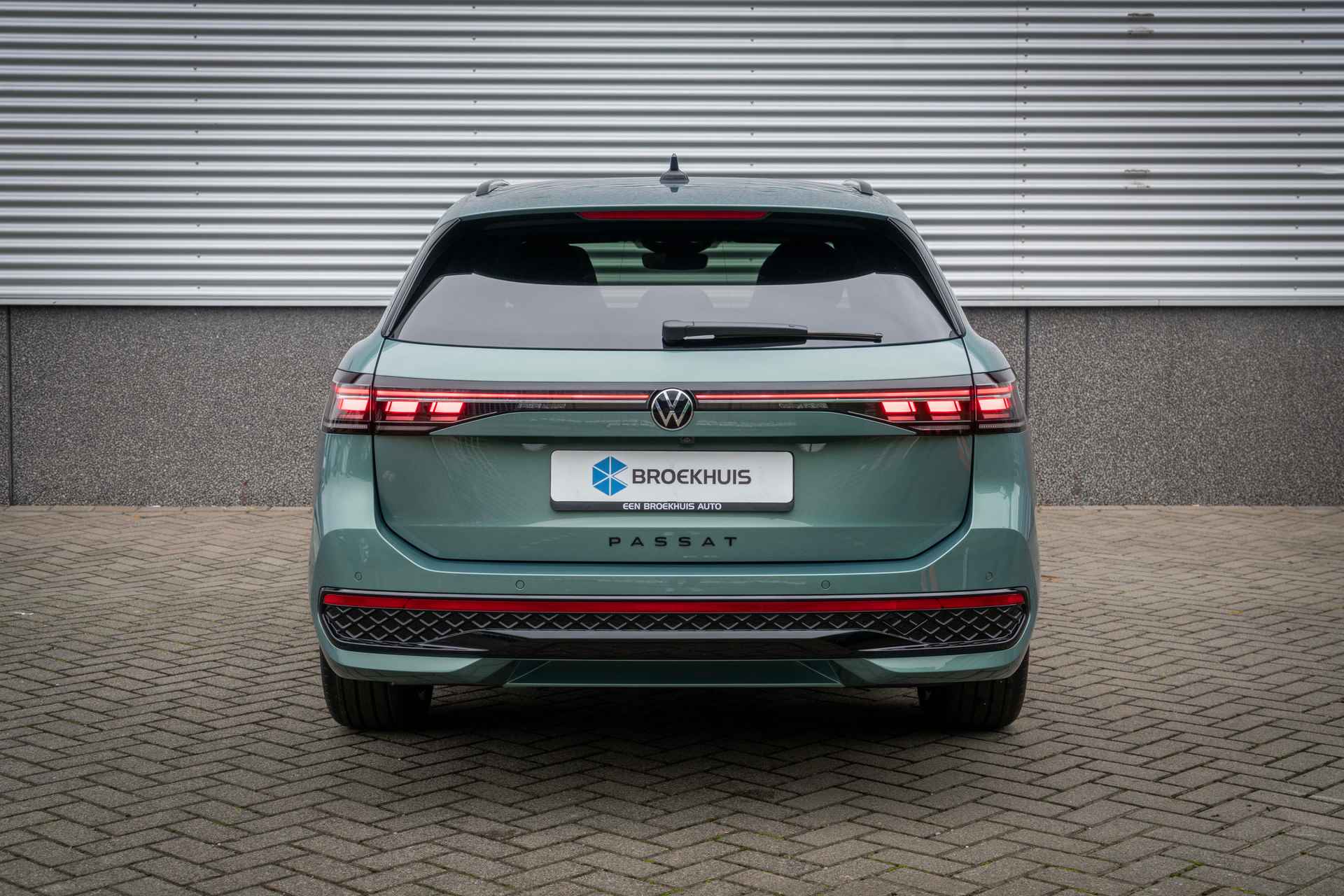 Volkswagen Passat Variant R-Line Edition | Inclusief € 1000,- inruilvoordeel - 22/48