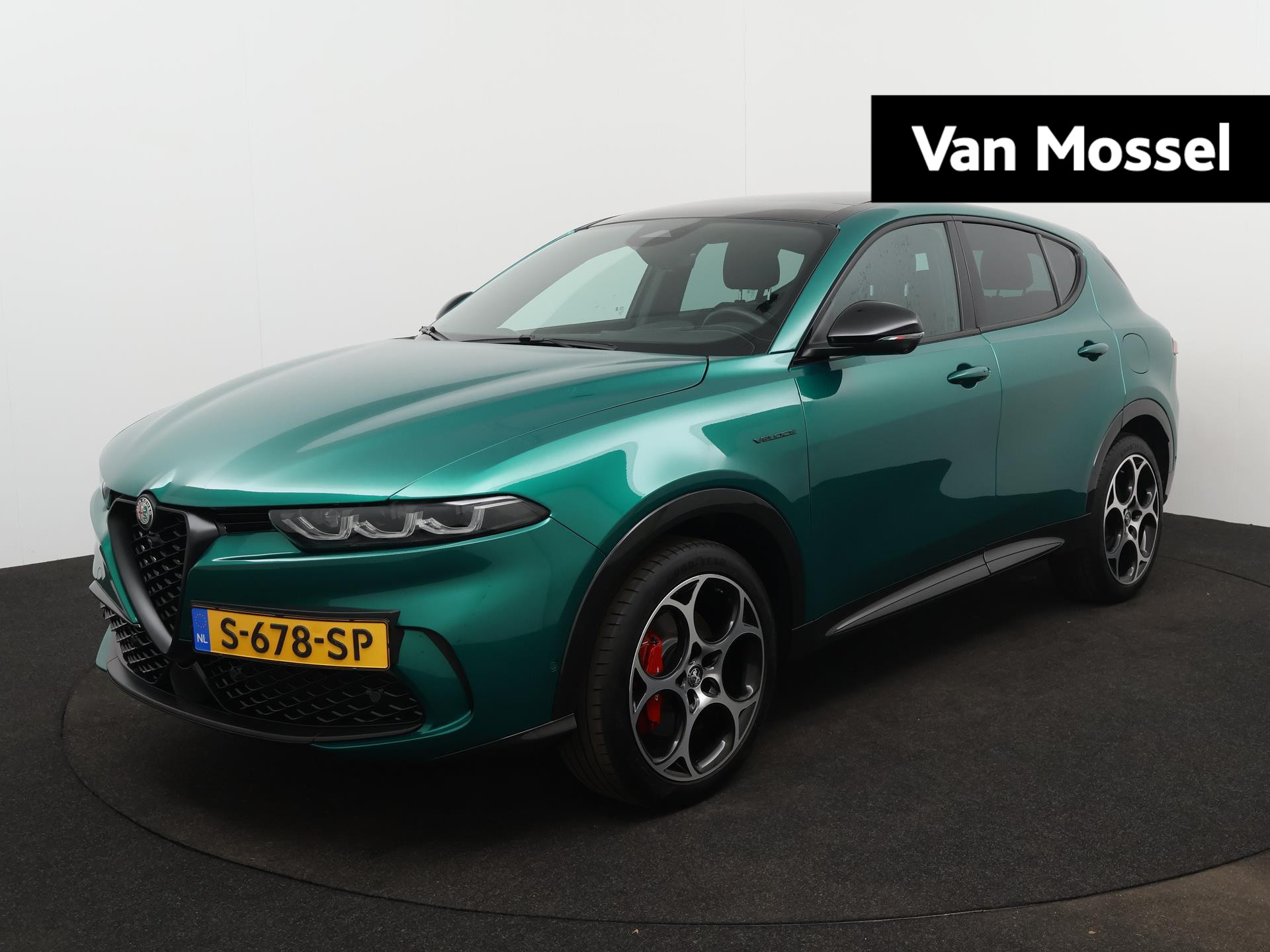 Alfa Romeo Tonale 1.3T PHEV Veloce Plug-in 280pk | Groot Navigatie | Apple/Android auto| Electrisch Schuif/kanteldak | Stoel/stuurverwarming | LMV 19" |