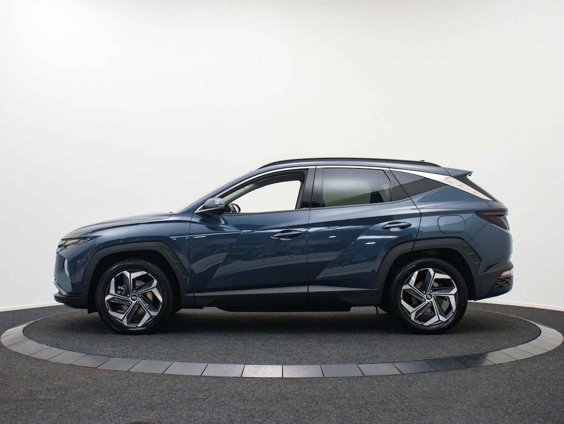 Hyundai Tucson 1.6 T-GDI PHEV Premium | Private lease 699 p.m. - 10/48