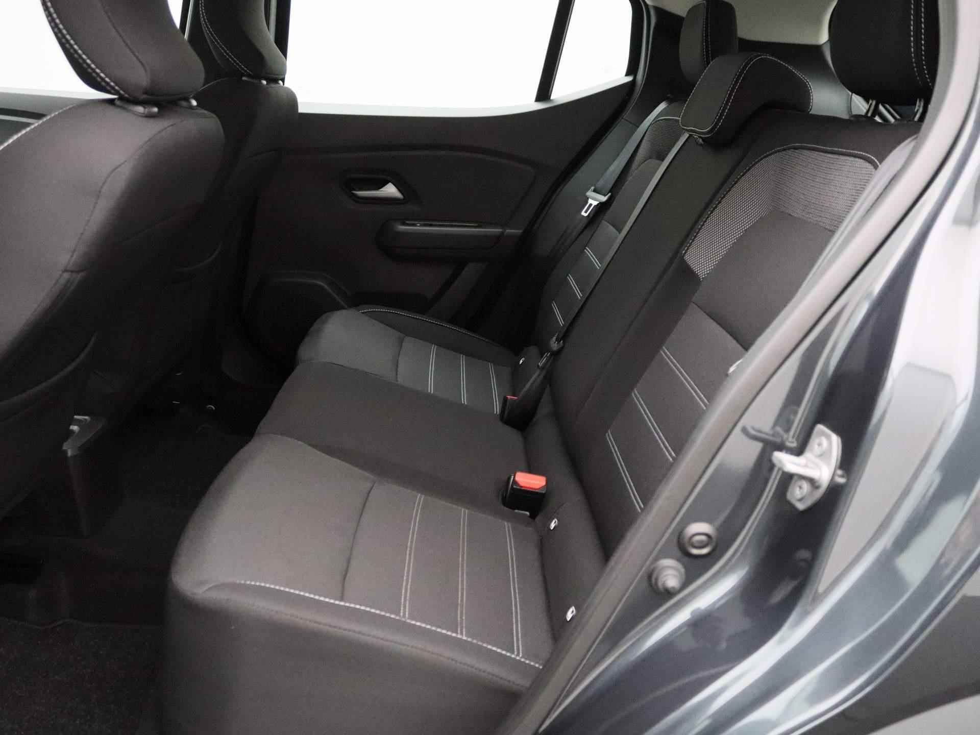 Dacia Sandero TCe 90 Expression | Navigatie met Apple CarPlay & Android Auto | Airco | Parkeersensoren | Metaalkleur | - 13/28