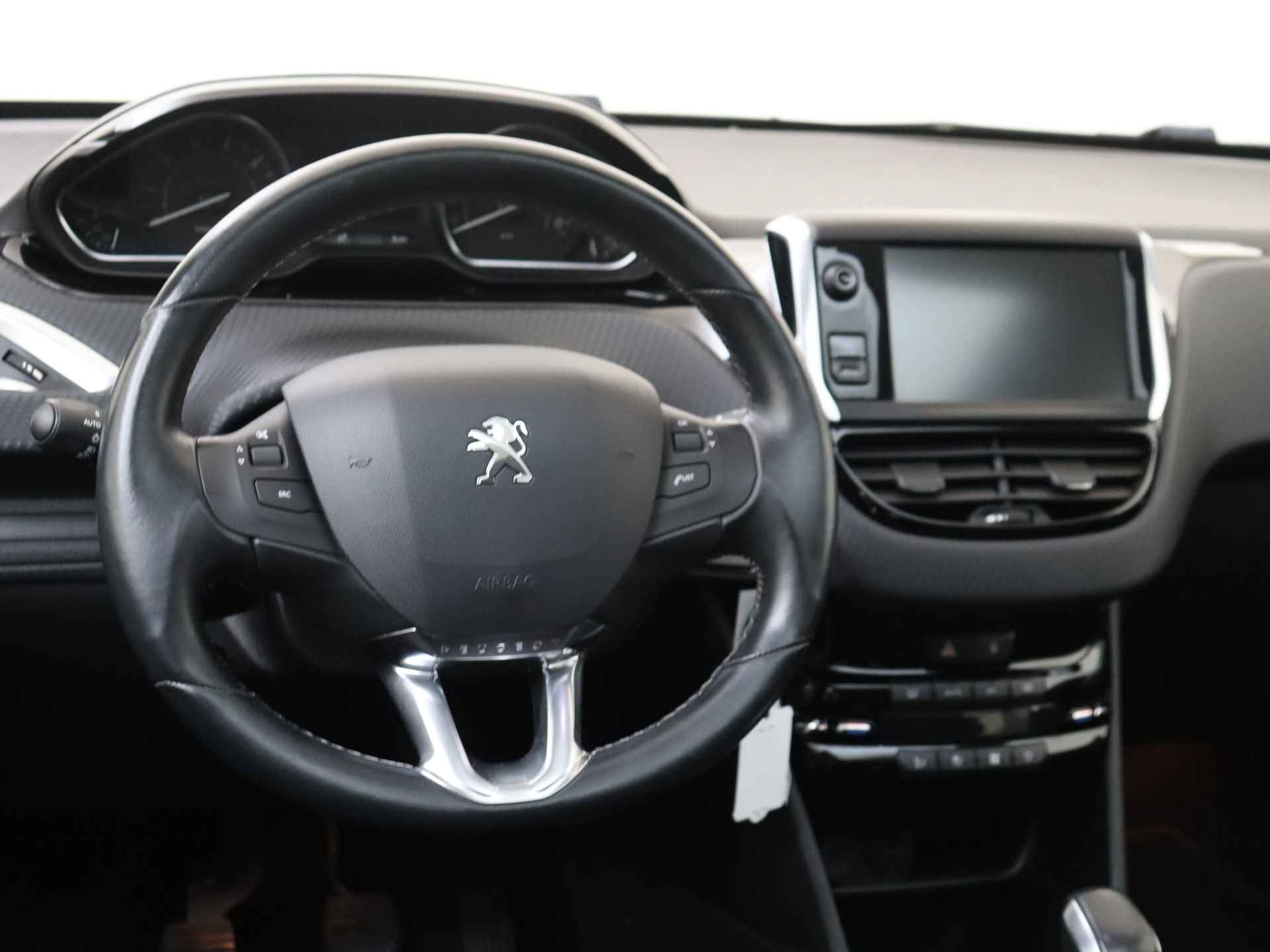 Peugeot 208 1.2 PureTech Allure 5 deurs | Navigatie | Panorama dak | Climate Control - 7/34