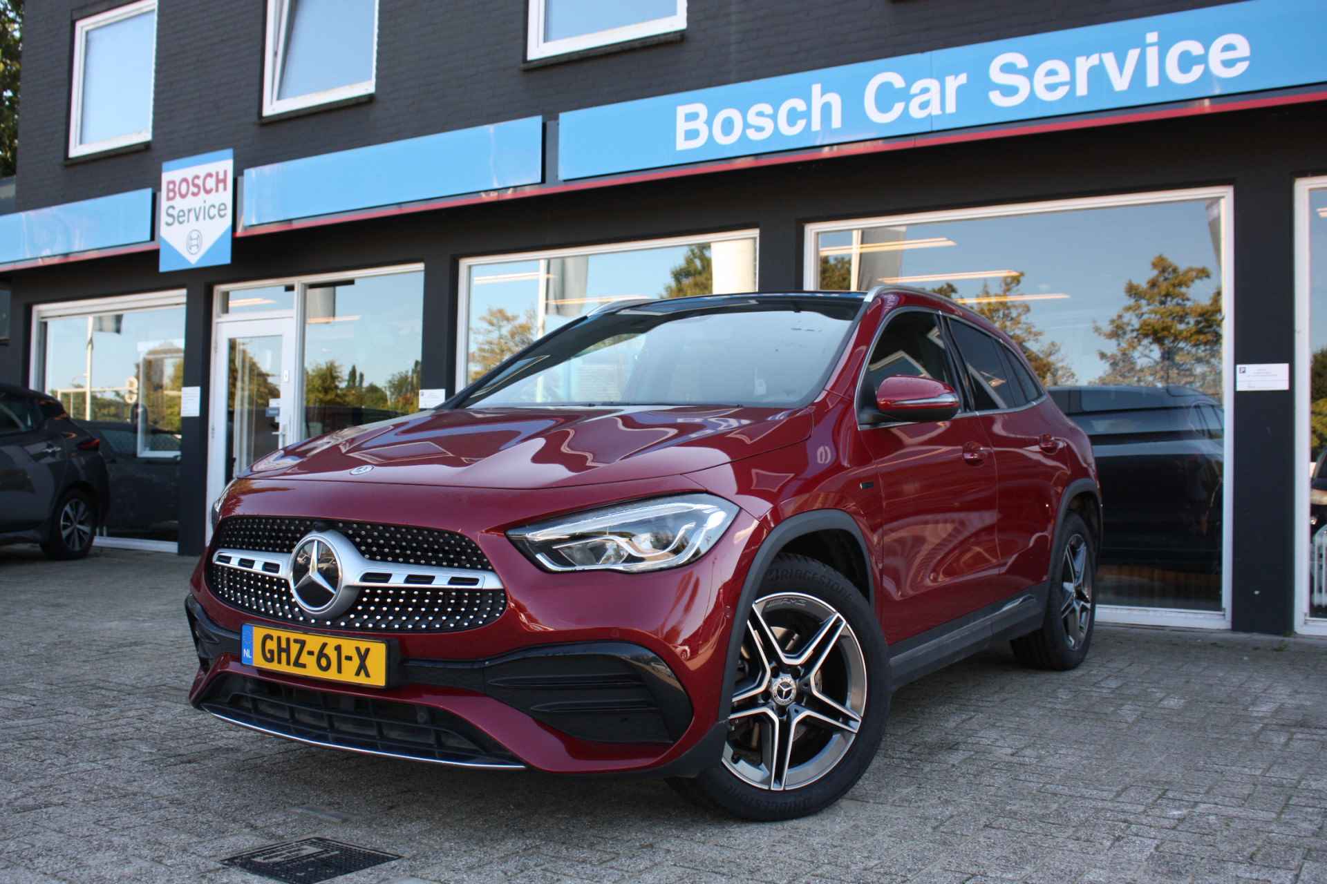 Mercedes-Benz GLA 250 e Business Solution AMG Limited | Pano | Camera | Half leder - 3/75