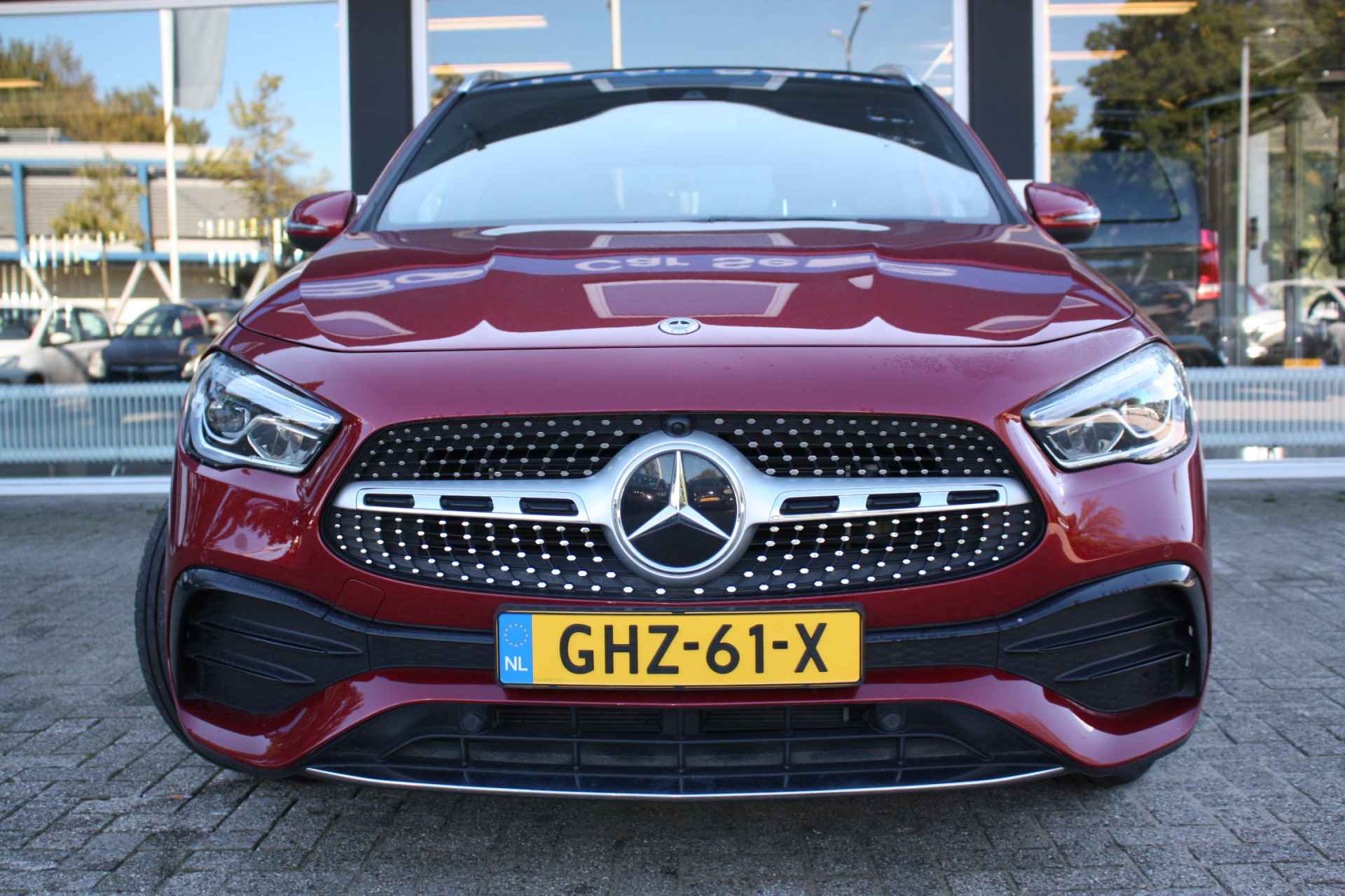 Mercedes-Benz GLA 250 e Business Solution AMG Limited | Pano | Camera | Half leder - 4/75