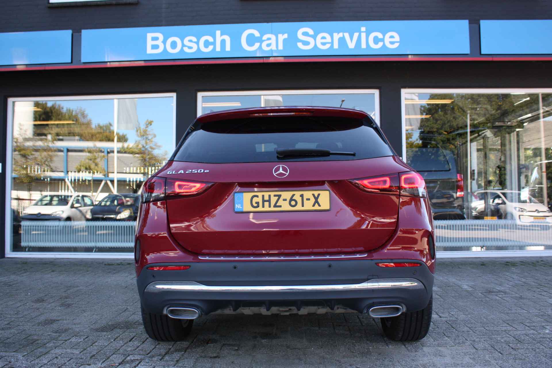 Mercedes-Benz GLA 250 e Business Solution AMG Limited | Pano | Camera | Half leder - 11/75