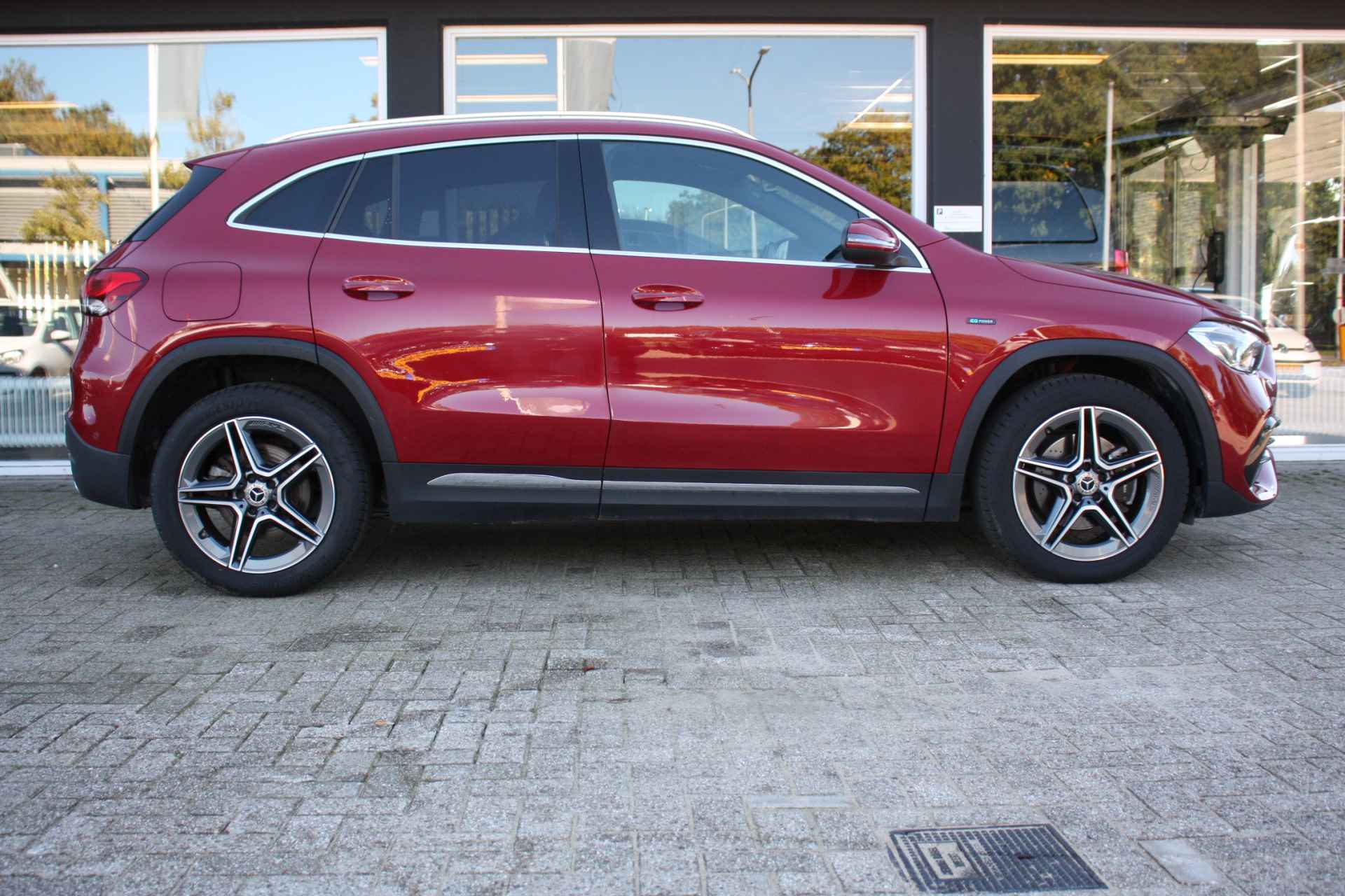 Mercedes-Benz GLA 250 e Business Solution AMG Limited | Pano | Camera | Half leder - 14/75