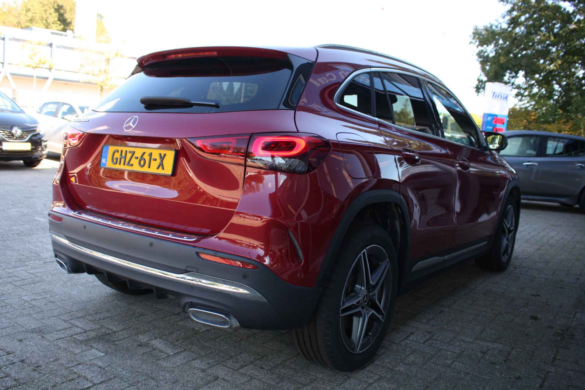 Mercedes-Benz GLA 250 e Business Solution AMG Limited | Pano | Camera | Half leder - 25/75