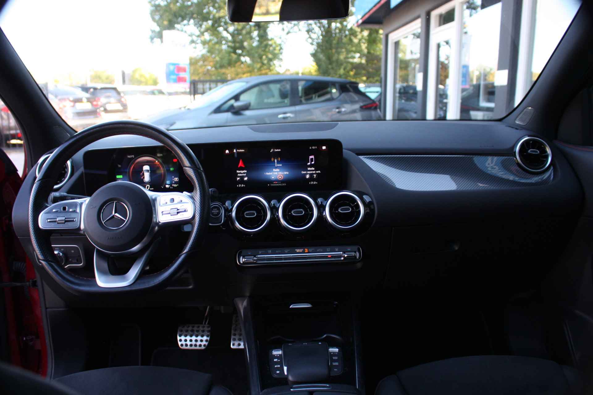 Mercedes-Benz GLA 250 e Business Solution AMG Limited | Pano | Camera | Half leder - 36/75