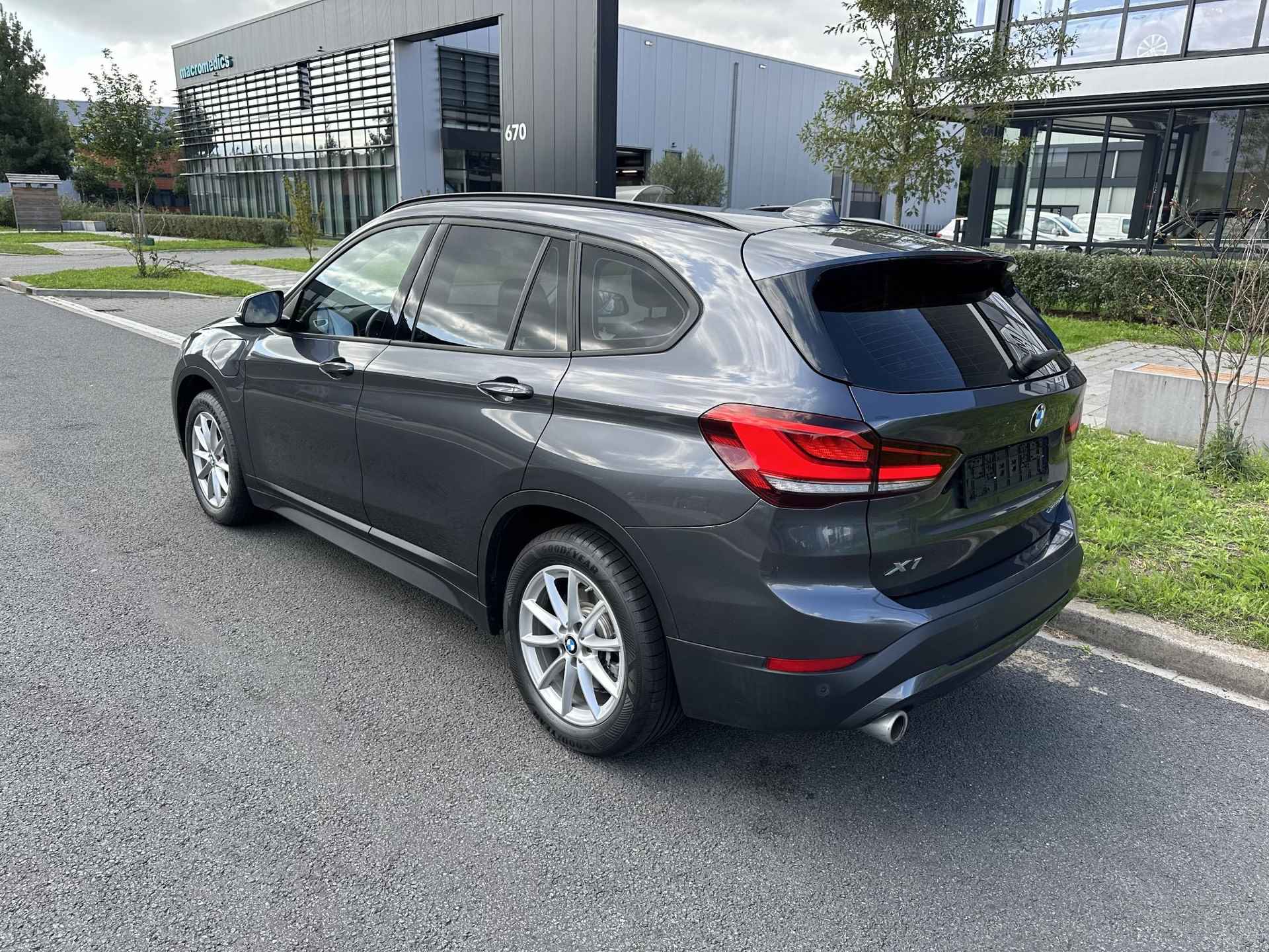 BMW X1 xDrive25e Executive - 7/24