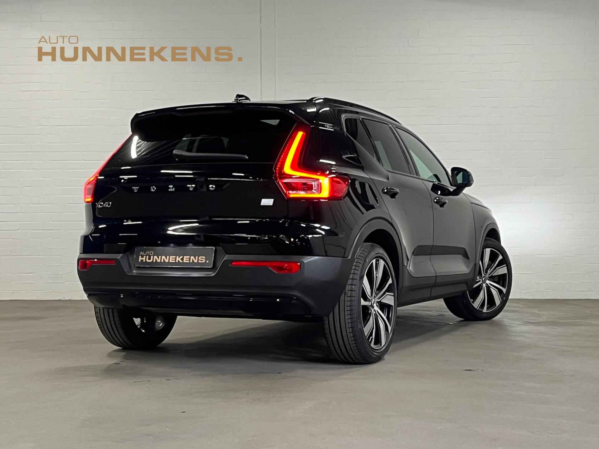 Volvo XC40 T4 R Design | Open dak | Trekhaak | Keyless | Stuur-/Stoel verwarming | Leder/Alcantara - 3/36