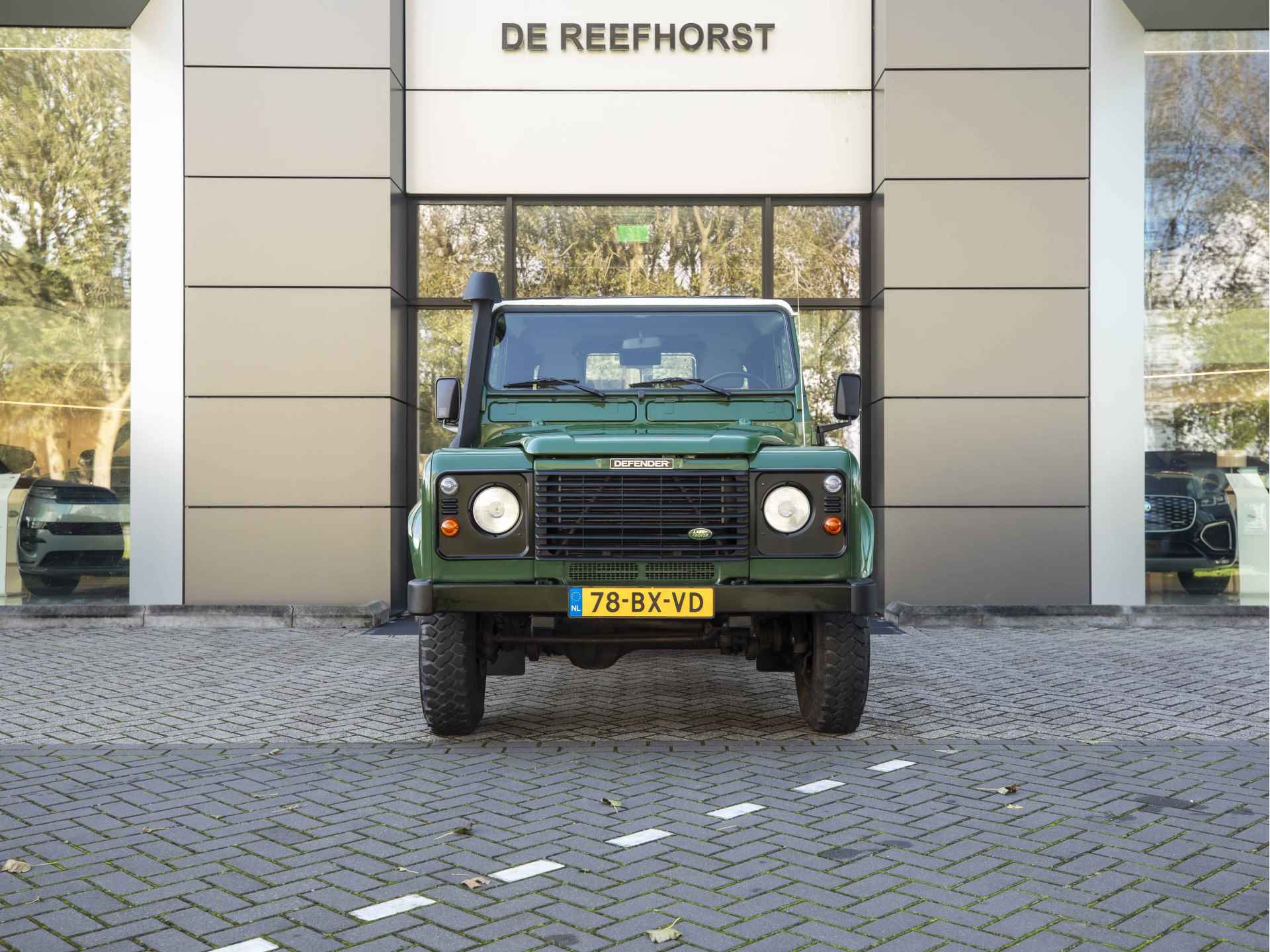 Land Rover Defender 2.5 Td5 Hard Top 90" S | Uniek | Uitstekende Conditie | Origineel | Nieuw door ons geleverd | - 3/39