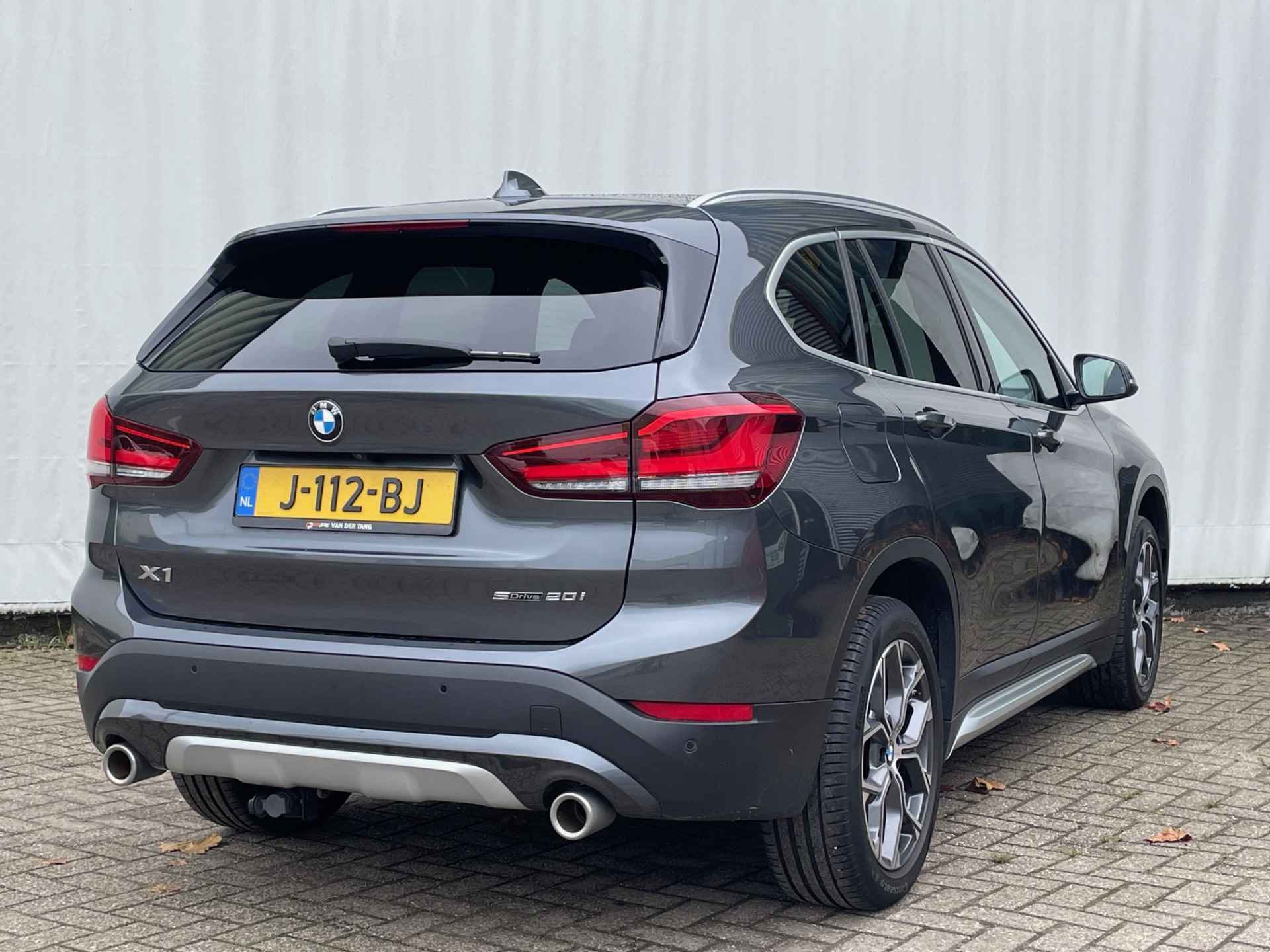 BMW X1 sDrive20i VDL Nedcar Ed. / trekhk / leer / HK hifi etc. - 4/28