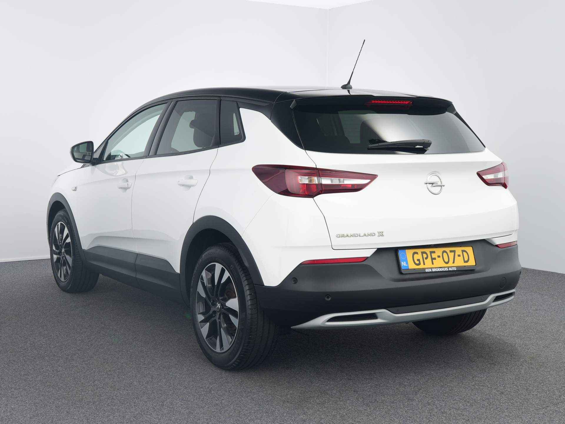 Opel Grandland X 1.2 Turbo Business Edition | Automaat | Stoel en stuurverwarming | Cruise Controle | Clima | Apple C | Stoel en stuurverwarming | Cruise Controle | Clima | Apple Carplay / Android Auto - 10/26