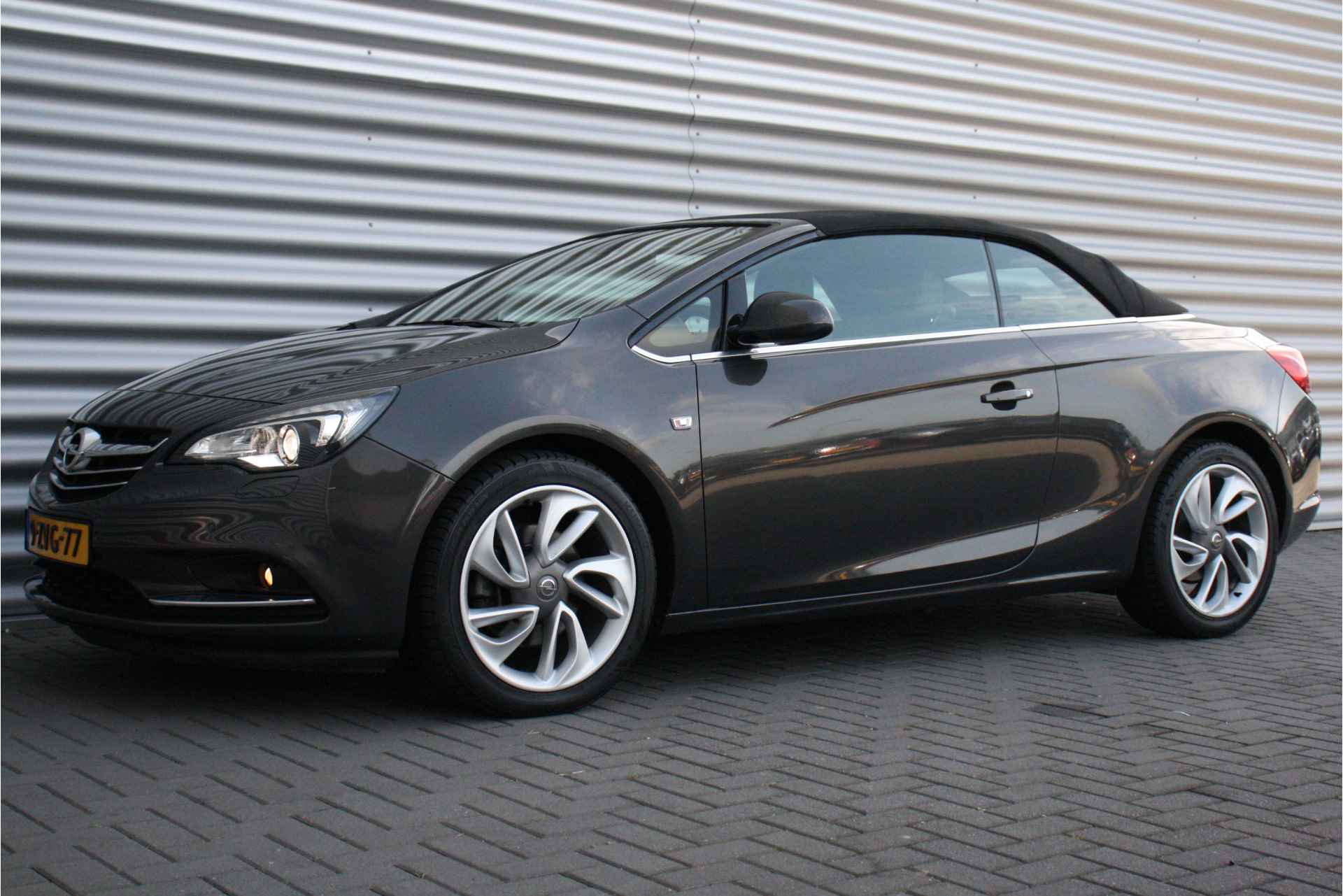 Opel Cascada 1.4 TURBO 140PK INNOVATION+ / NAVI / LEDER / CLIMA / XENON / LED / AGR / PDC / CAMERA / 19" LMV / UNIEK / WINTERPAKKET / NIEUWST - 7/36