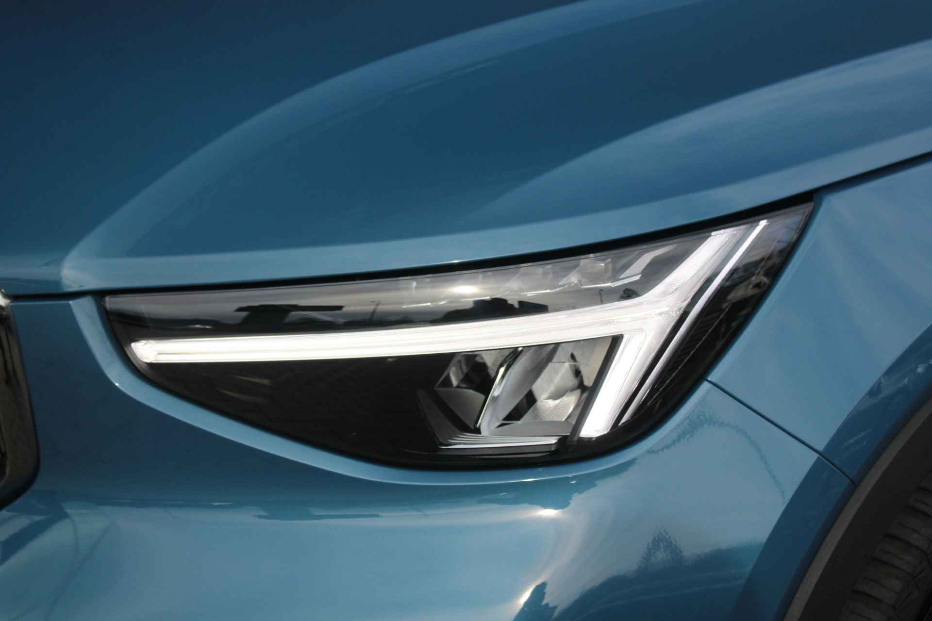 Volvo XC40 T4 Recharge Core Bright | 19'' | Camera | Stoel / stuurverwarming | Privacy-glass - 25/30