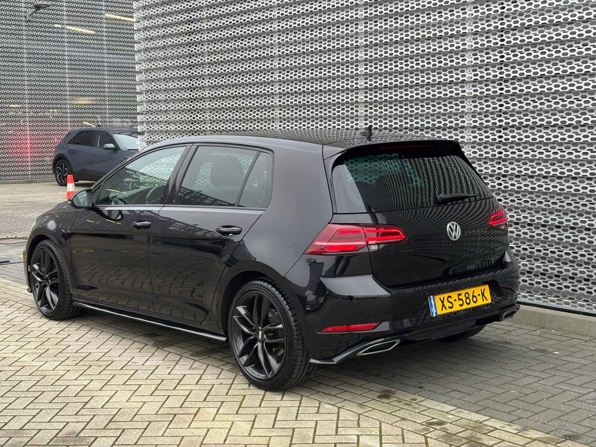 Volkswagen Golf 1.5 TSI Highline Business R / R-Line Interieur + Exterieur / LED / Alarmsysteem / Stoelverwarming / Parkeersensoren V+A - 7/33