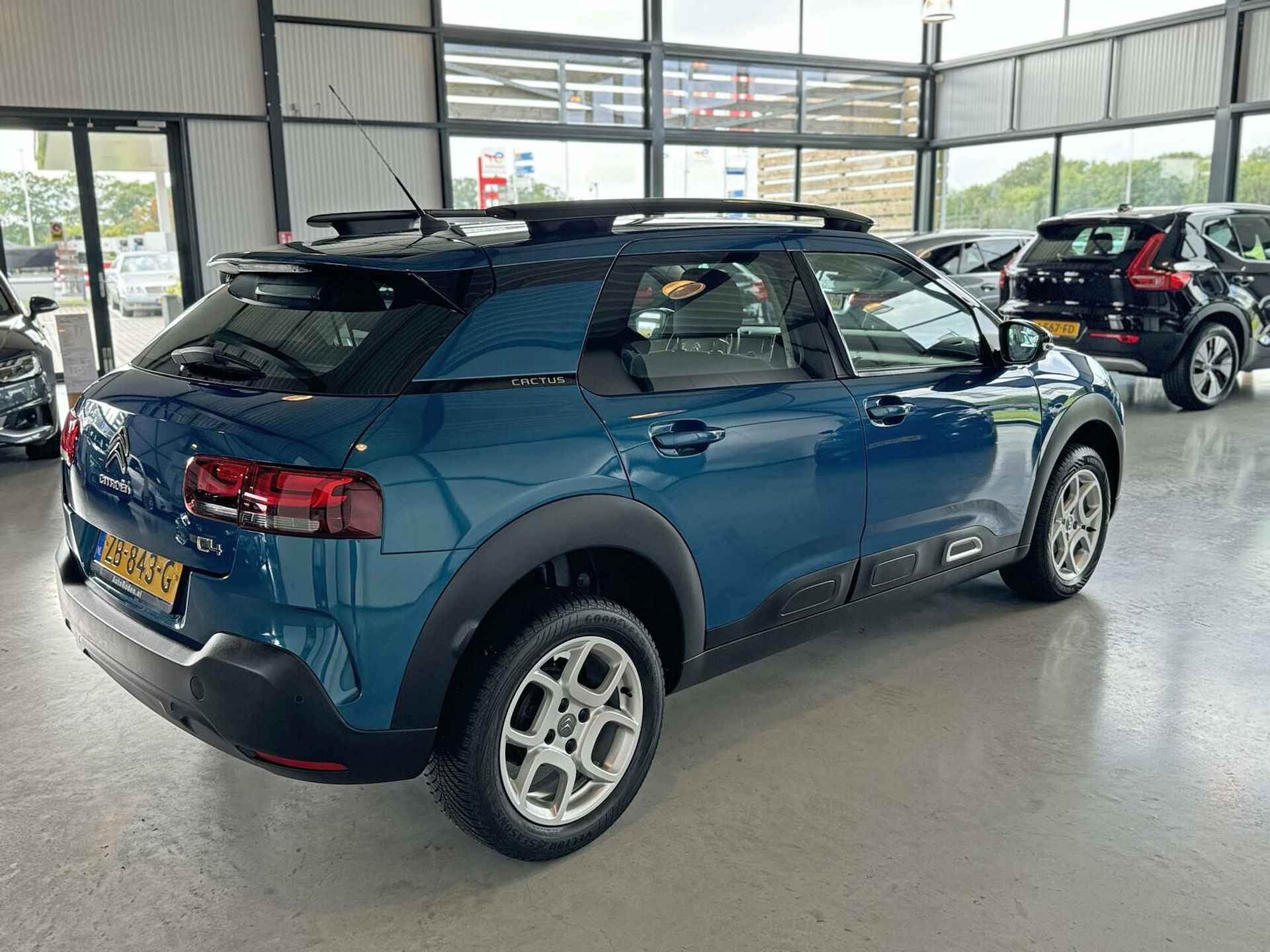 Citroen C4 Cactus 1.2 PureTech 110pk Feel Navi|Cruise|PDC|CarPlay - 4/34