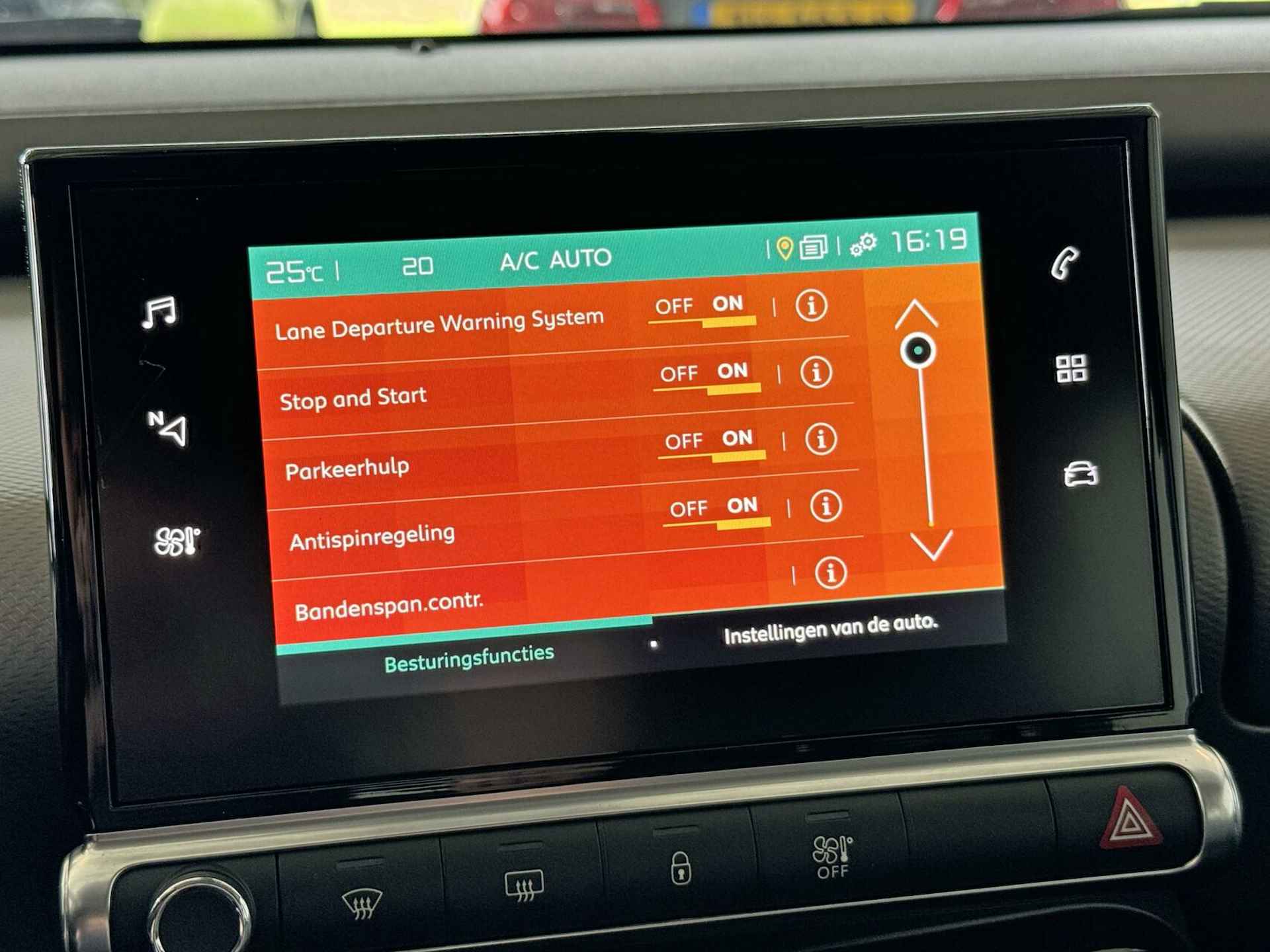 Citroen C4 Cactus 1.2 PureTech 110pk Feel Navi|Cruise|PDC|CarPlay - 10/34