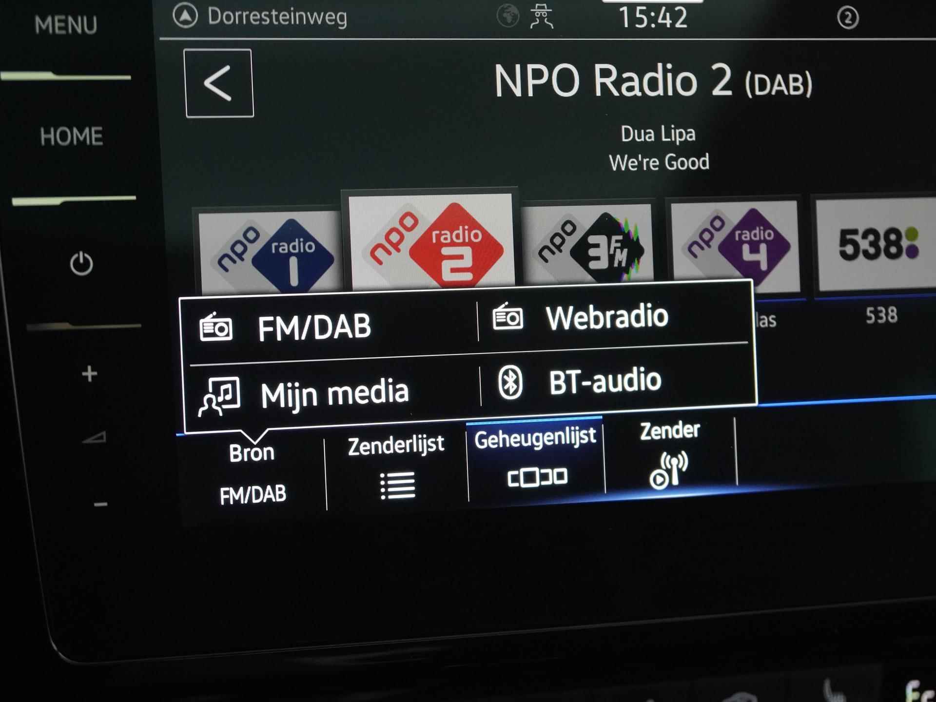 Volkswagen Passat 1.4 TSI Plug-in GTE Facelift | Digital Cockpit | Schuifdak | Matrix LED | Camera | Zondag Open! - 15/44