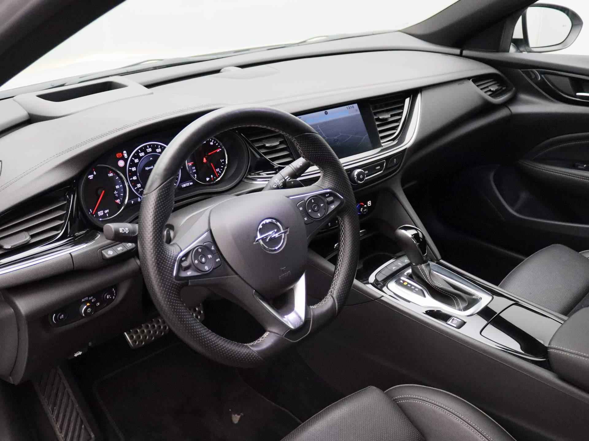 Opel Insignia Grand Sport 1.6 CDTI Aut. OPC-Line Business Executive | Leder | Head-Up Display | Stoelverwarming | Lane-Assist | - 22/30