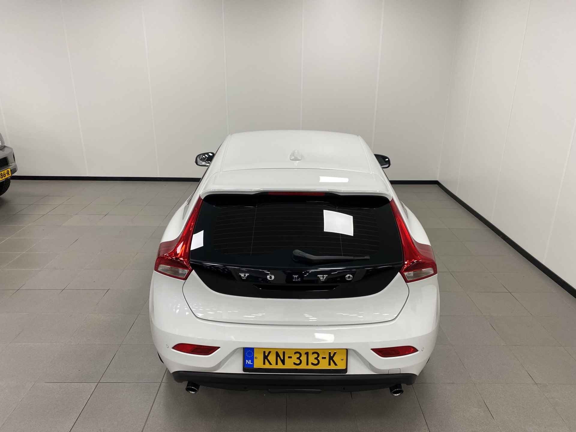 Volvo V40 2.0 T3 /152PK / Nordic+ / TREKH. / NAVI / CRUISE.C / STOELVERW. / - 26/51