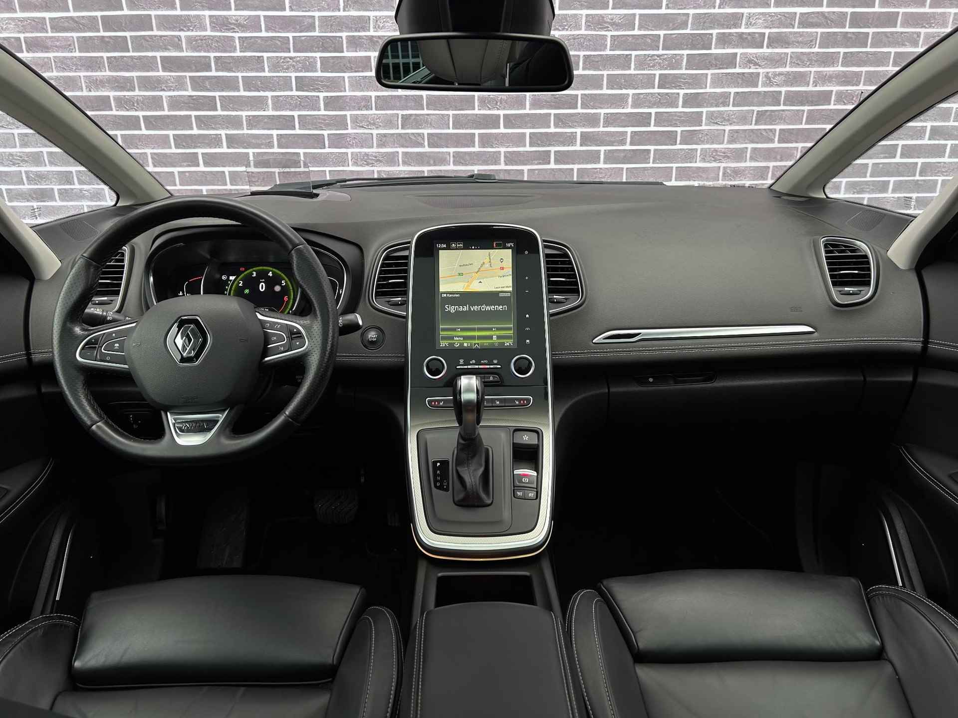 Renault Scénic 1.3 TCe Initiale Paris | Schuif-kanteldak | Head-Up | Trekhaak | Adaptive Cruise Control | Stoelverwarming | Massagestoelen | Climate Control | Navigatie | Achteruitrijcamera - 3/39