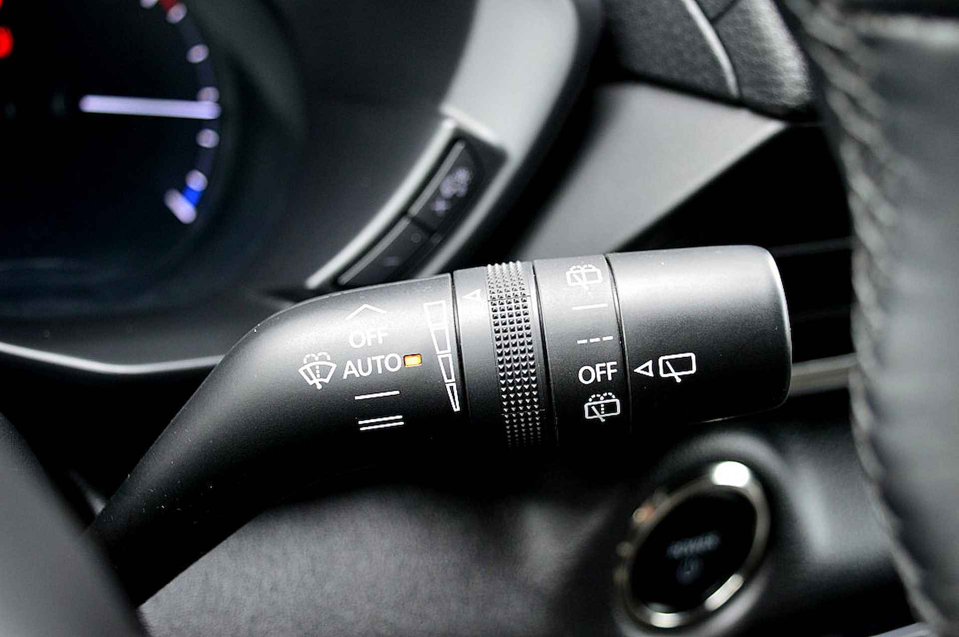 Mazda MX-30 e-SkyActiv 145 First Edition Rijklaarprijs-Garantie Navigatie Led Airco Cr Controle - 30/35