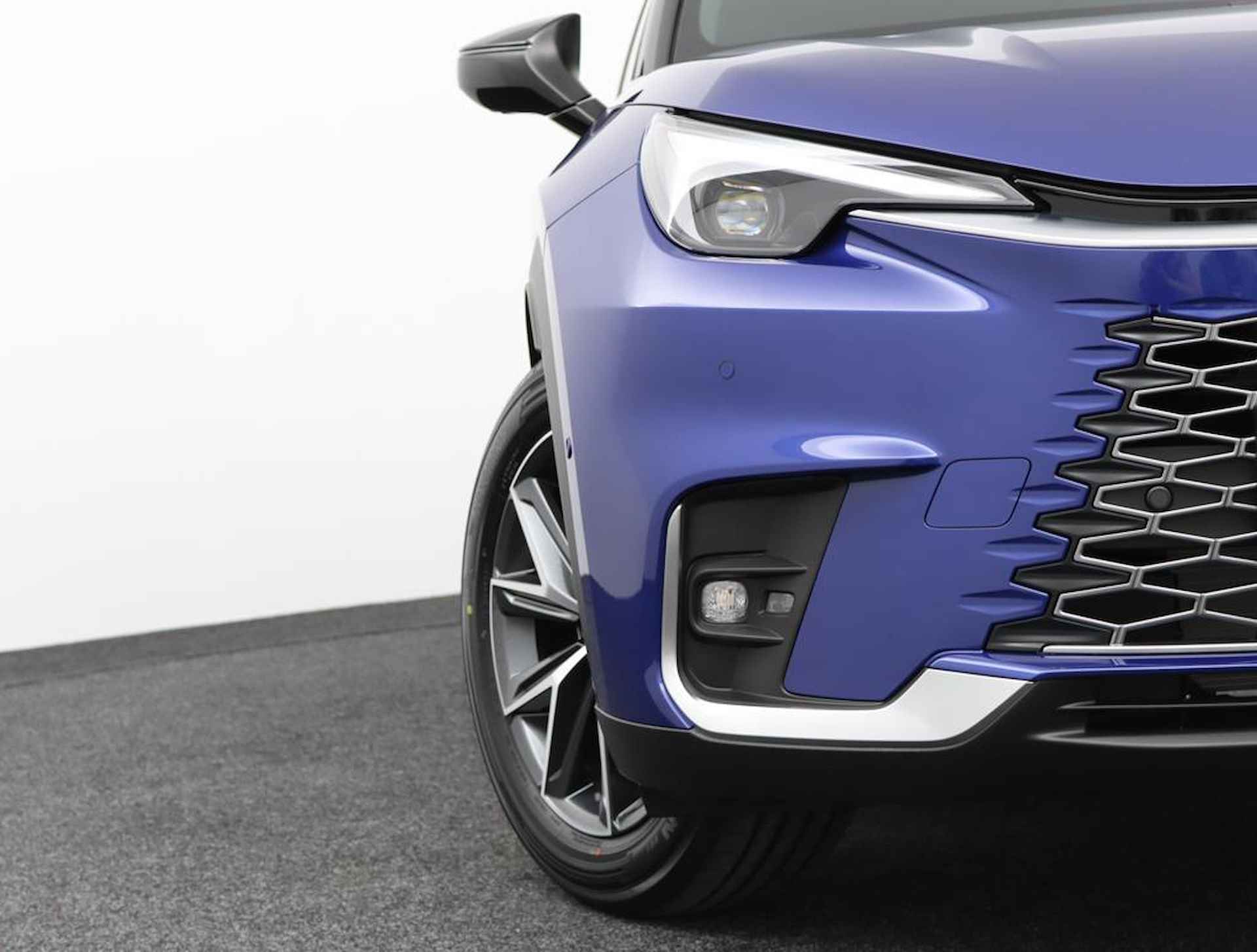Lexus LBX Emotion 2WD | Advanced Pack | Mark Levinson | Head-Up Display - 45/50