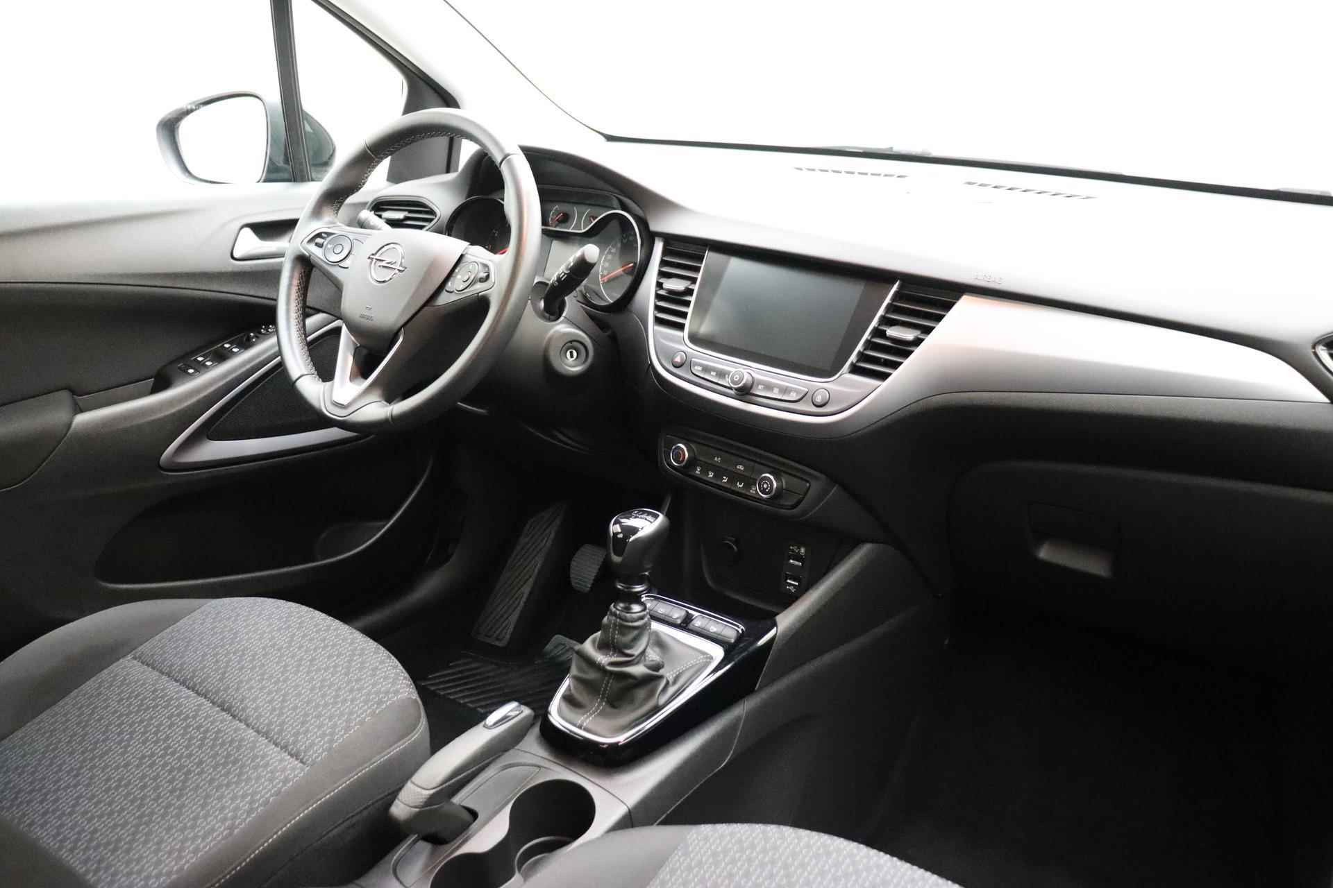 Opel Crossland 1.2 Turbo Edition | Navigatie | Achteruitrijcamera | Parkeersensoren | Trekhaak | 1e eigenaar - 3/35