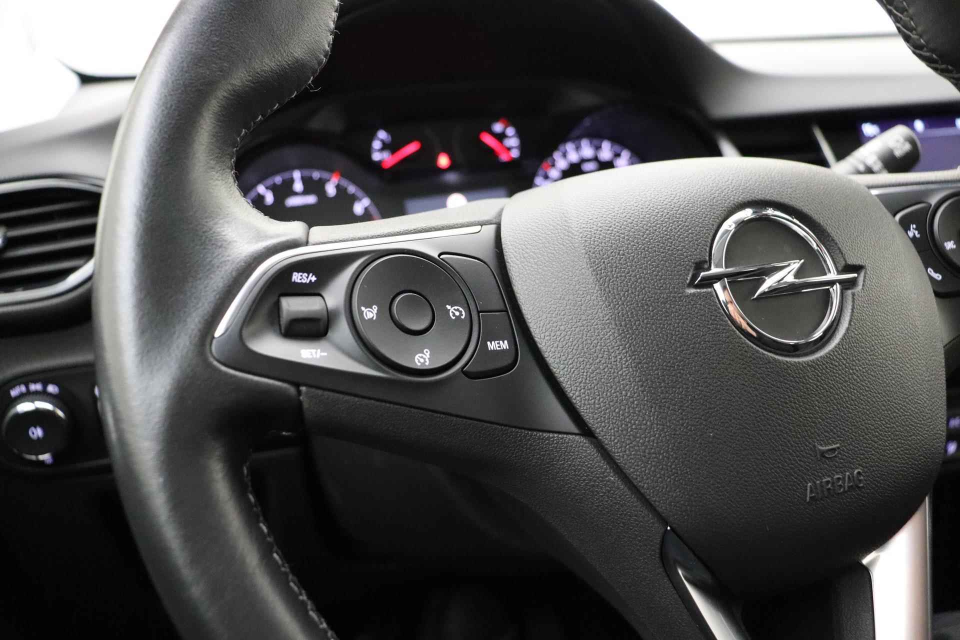 Opel Crossland 1.2 Turbo Edition | Navigatie | Achteruitrijcamera | Parkeersensoren | Trekhaak | 1e eigenaar - 28/35