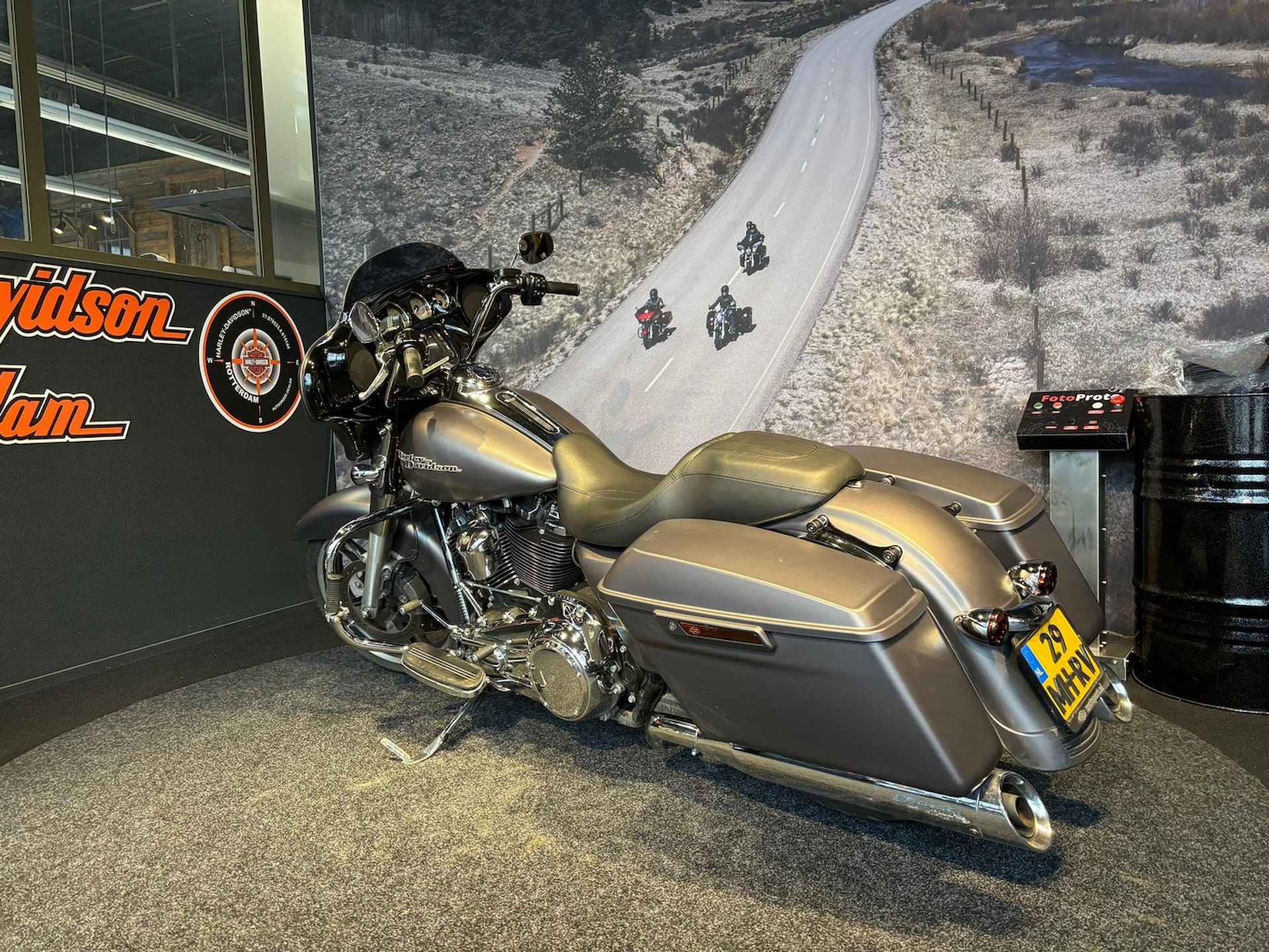 Harley-Davidson FLHXS STREET GLIDE SPECIAL - 8/10