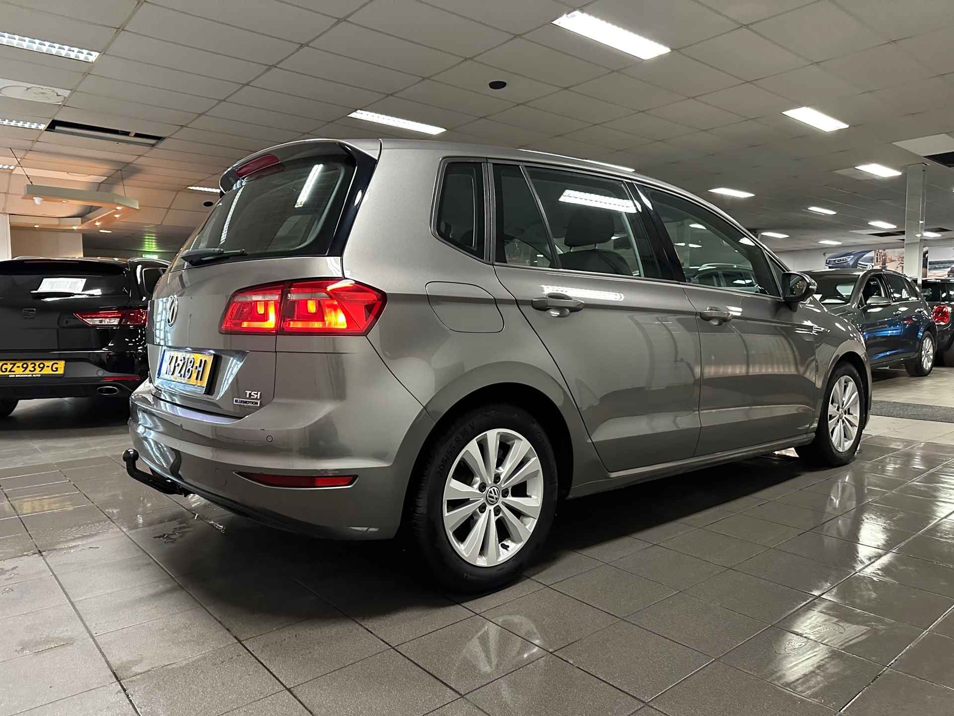 Volkswagen Golf Sportsvan 1.0 TSI Connected Series * Automaat / Camera / Navigatie / Trekhaak / NL Auto * - 6/23