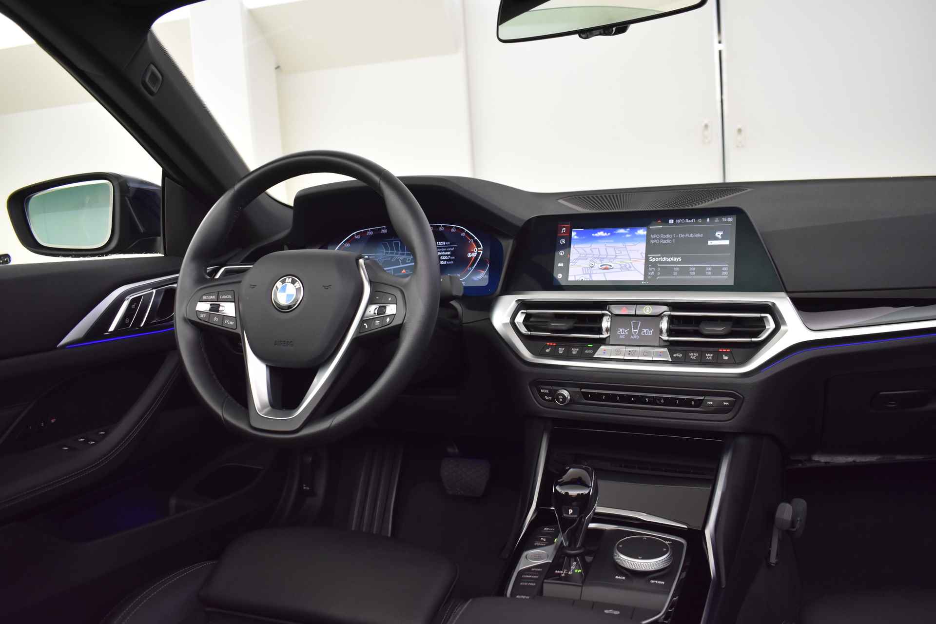 BMW 4 Serie Cabrio 430i High Executive Automaat / LED / Live Cockpit Professional / Stoelverwarming / Leder / Parking Assistant - 11/52