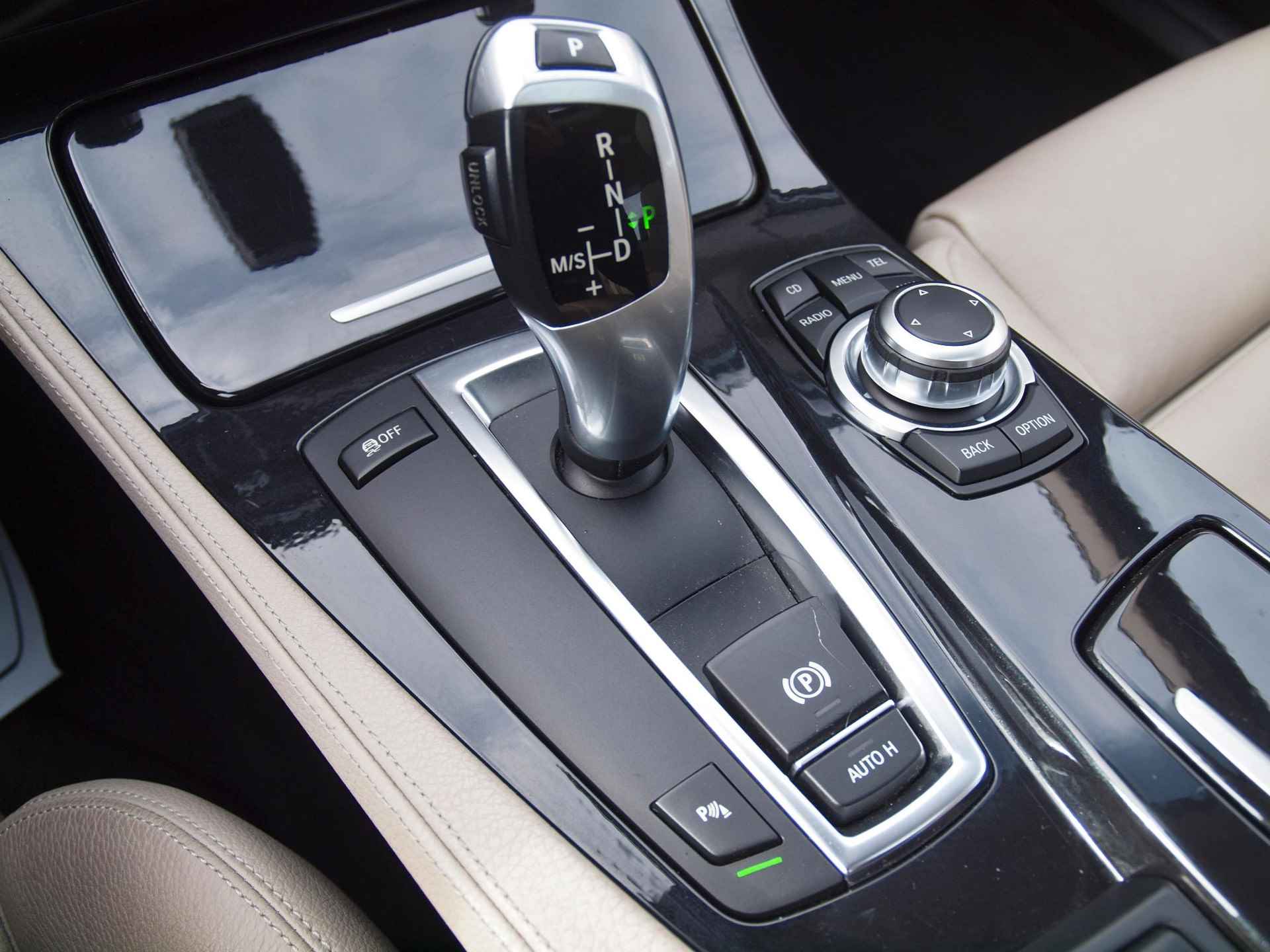 BMW 5-serie 523i High Executive | Schuifdak | Trekhaak | Cruise Control | Leer | - 22/33