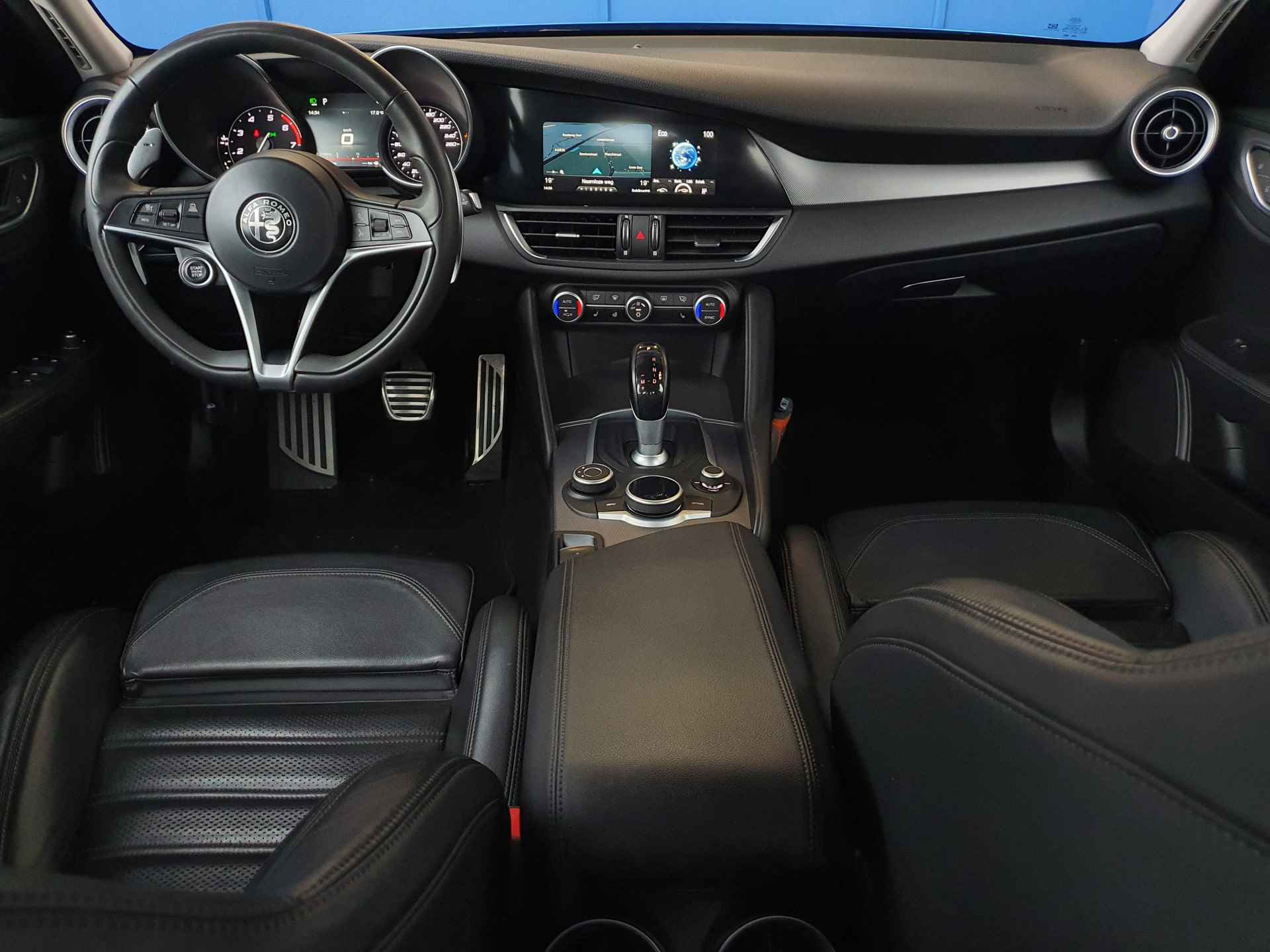 Alfa Romeo Giulia 2.0 T AWD Veloce | NL-Auto | 19 inch | Adap. Cruise | Stoelverwarming | Lederen Bekleding - 32/41