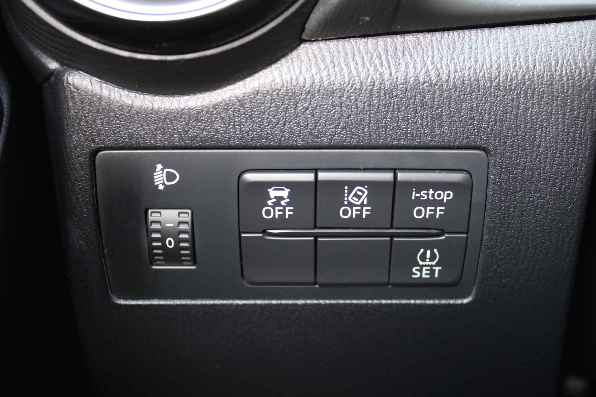 Mazda 2 1.5 Skyactiv-G Sport Selected | Navi | Airco | Cruise | Camera | 16" LM | - 25/32