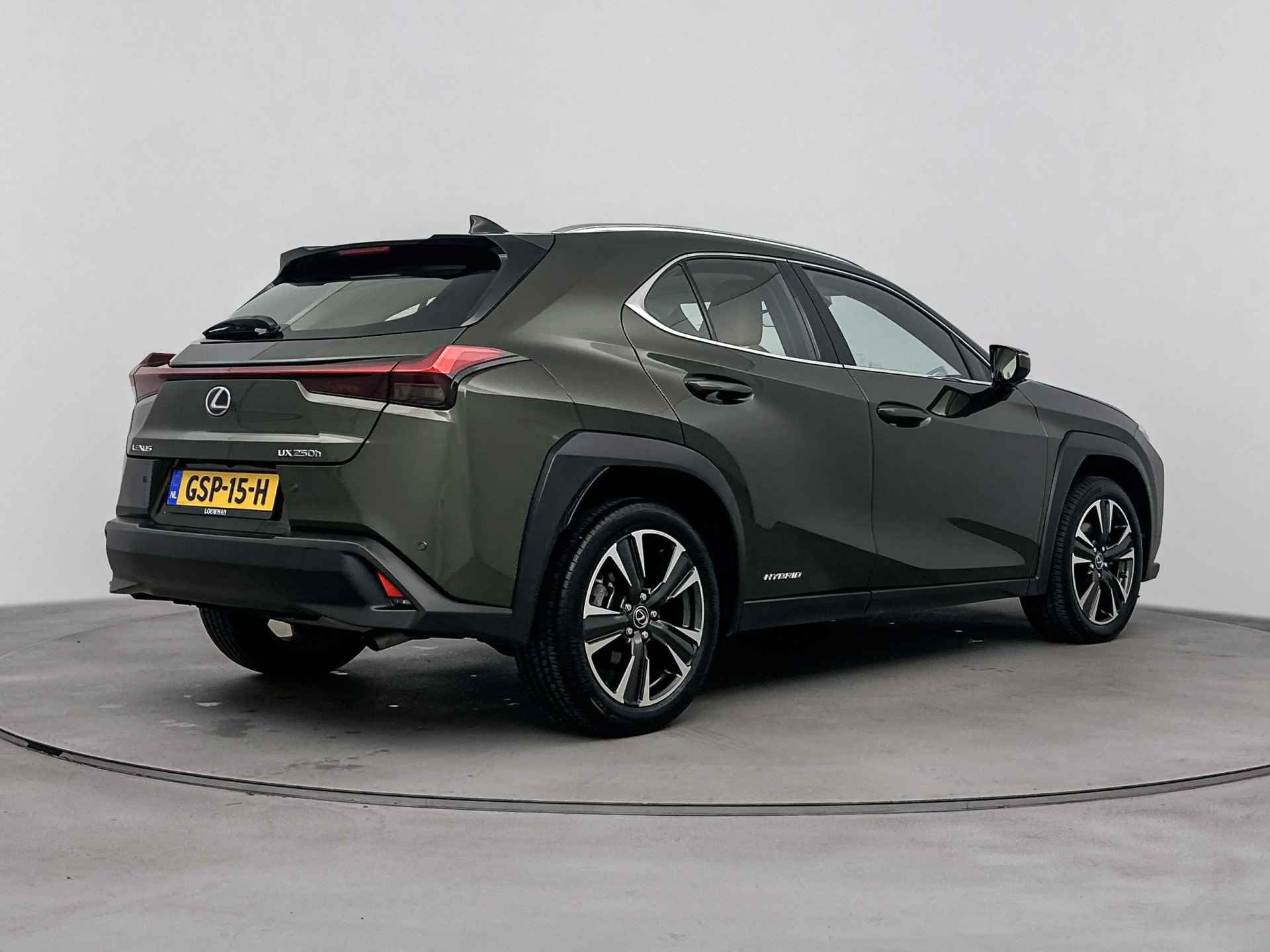 Lexus UX 250h Executive Line Limited | Schuifdak | Mark Levinson | Stoel en stuurwiel verwarmd | Leder | Navigatie | LM velgen | - 3/41