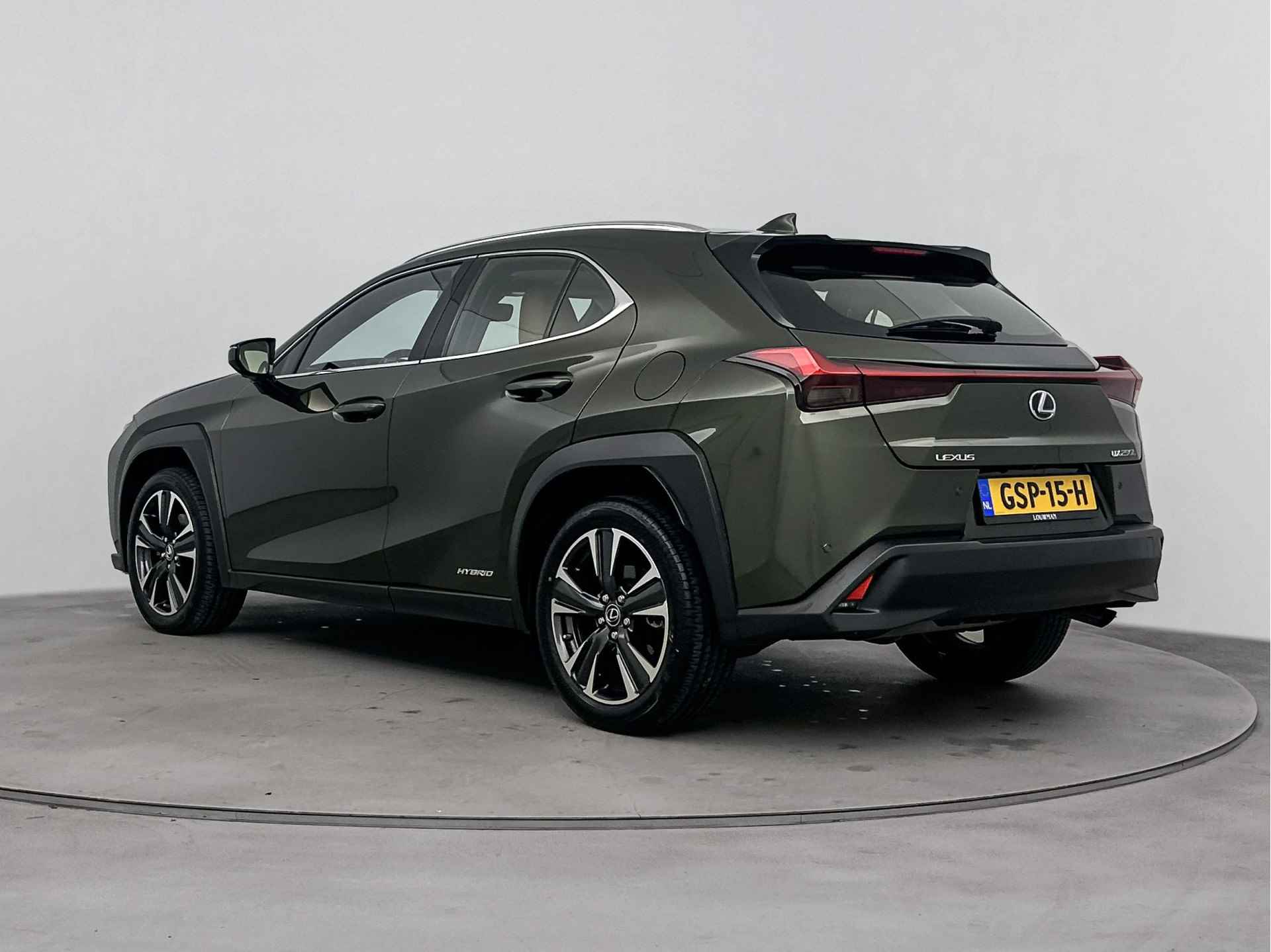 Lexus UX 250h Executive Line Limited | Schuifdak | Mark Levinson | Stoel en stuurwiel verwarmd | Leder | Navigatie | LM velgen | - 15/41