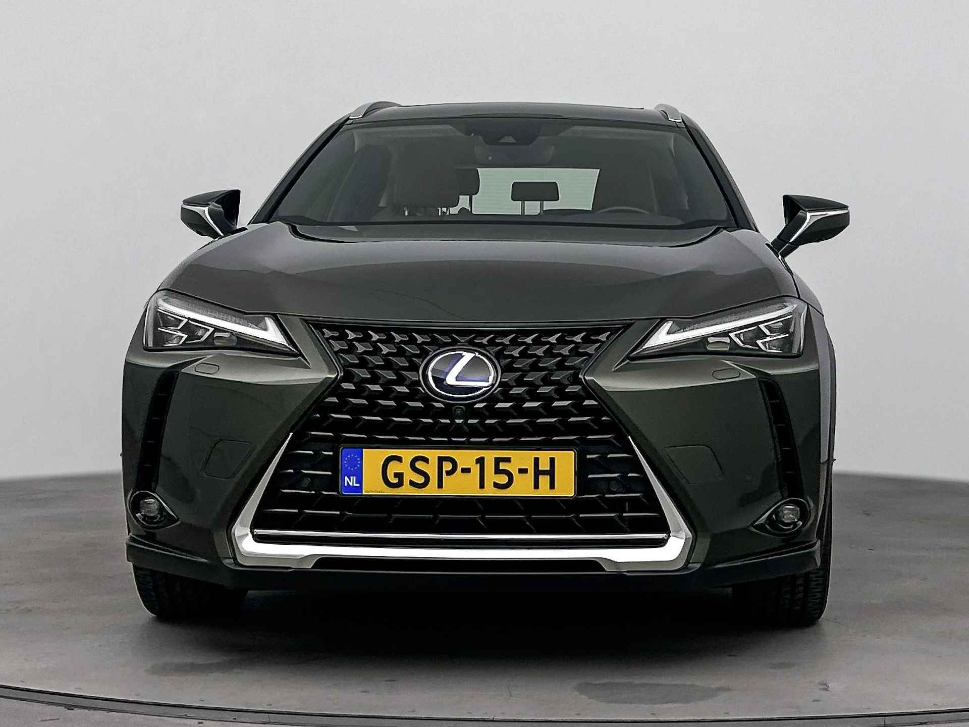 Lexus UX 250h Executive Line Limited | Schuifdak | Mark Levinson | Stoel en stuurwiel verwarmd | Leder | Navigatie | LM velgen | - 27/41