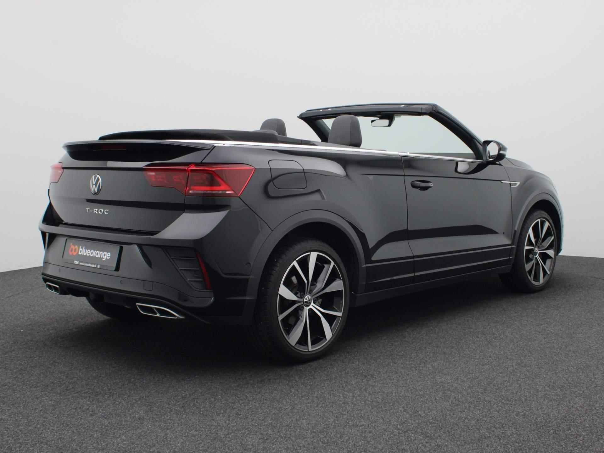 Volkswagen T-Roc Cabrio 1.5 TSI R-Line 150PK DSG Adaptieve Cruise Controle, Achteruitrijcamera, LED Matrix, Trekhaak, 19" LM Velgen - 3/47