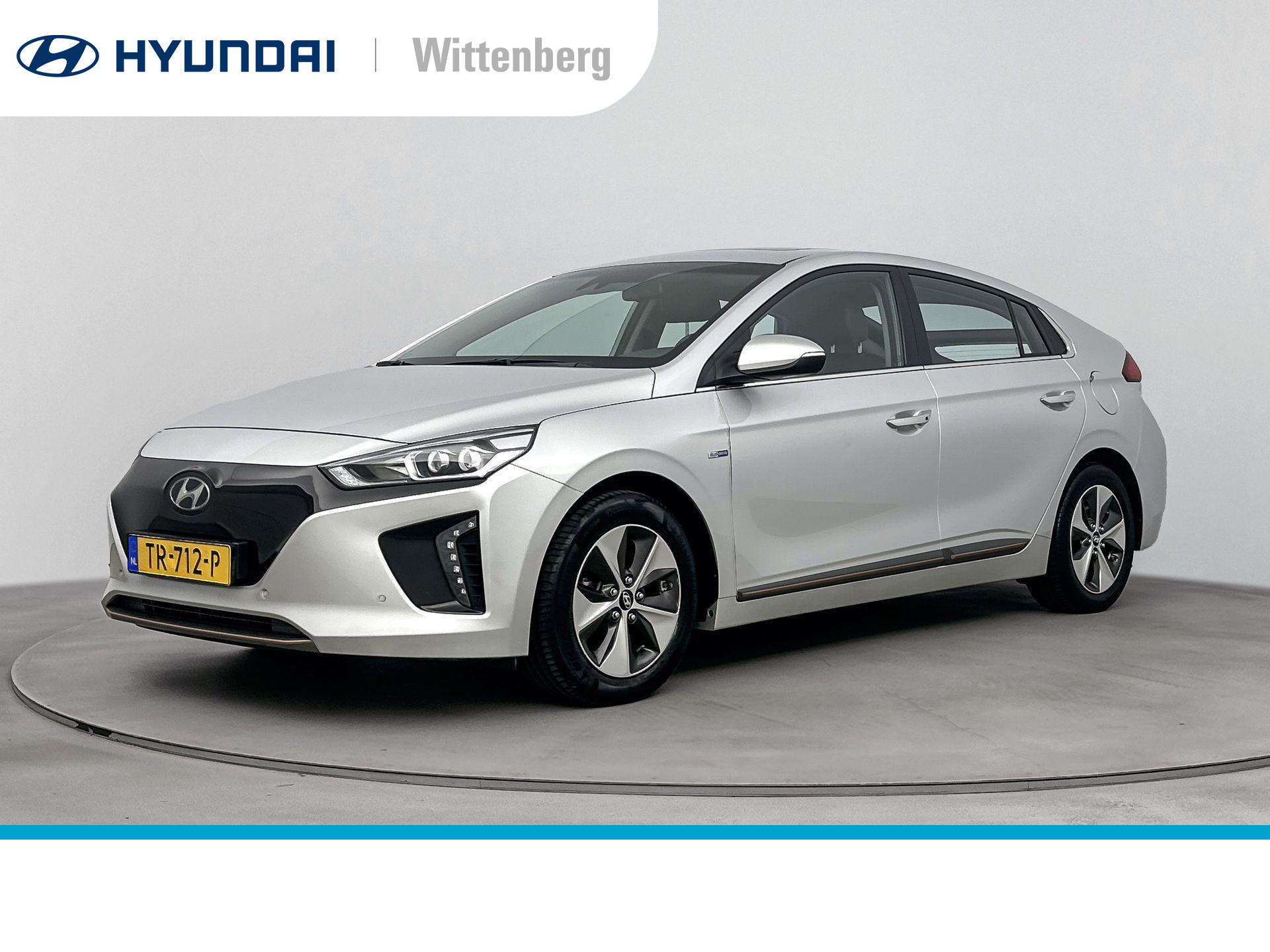 Hyundai IONIQ Premium EV | € 2.000,- subsidie mogelijk! | Leder | Navigatie | Camera | Keyless