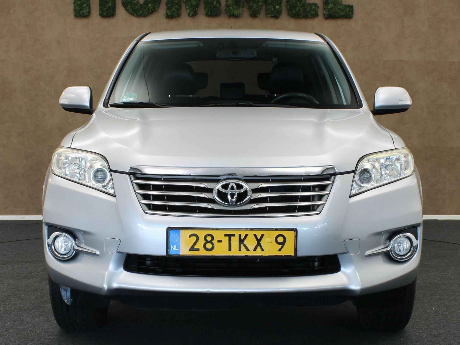 Toyota RAV4 2.0 VVTi X-Style 2WD - ORIGINEEL NEDERLANDSE AUTO- AFNEEMBARE TREKHAAK (2.000 KG GEREMD TREKGEWICHT) - NAVIGATIE - STOELVERWARMING - KEYLESS ENTRY & START - CRUISE CONTROL - 7/38