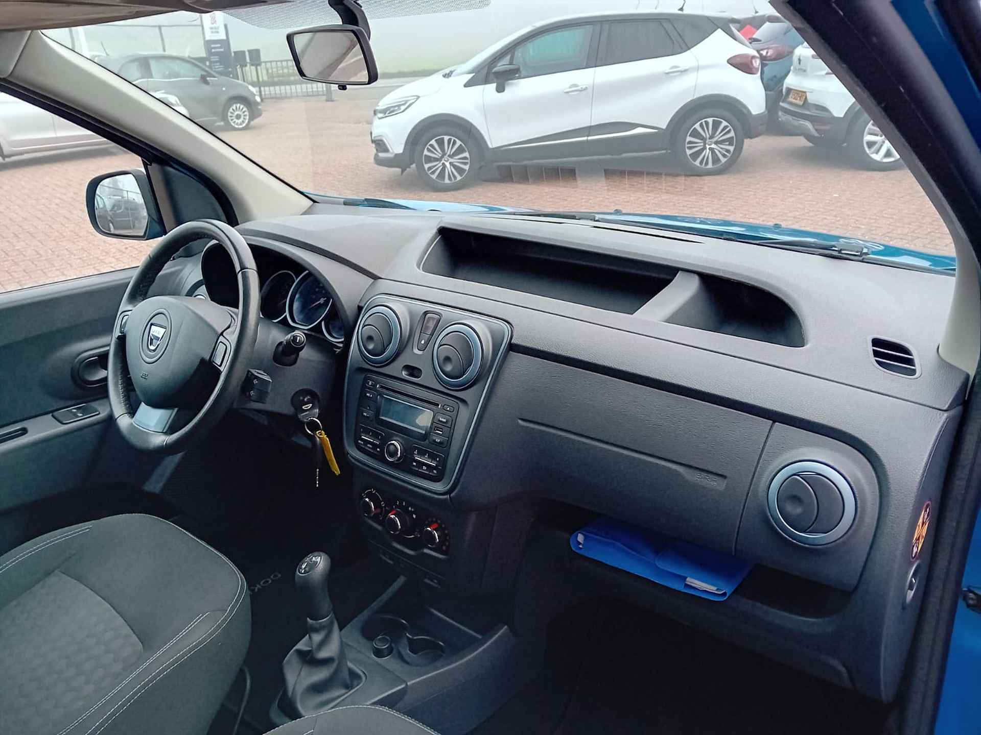 Dacia Dokker 1.2 TCe S&S Stepway, Airco, Multimedia systeem, Bluetooth telefoonverbinding, Cruise control, Parkeersensoren, Elektrische ramen BOVAG - 11/23