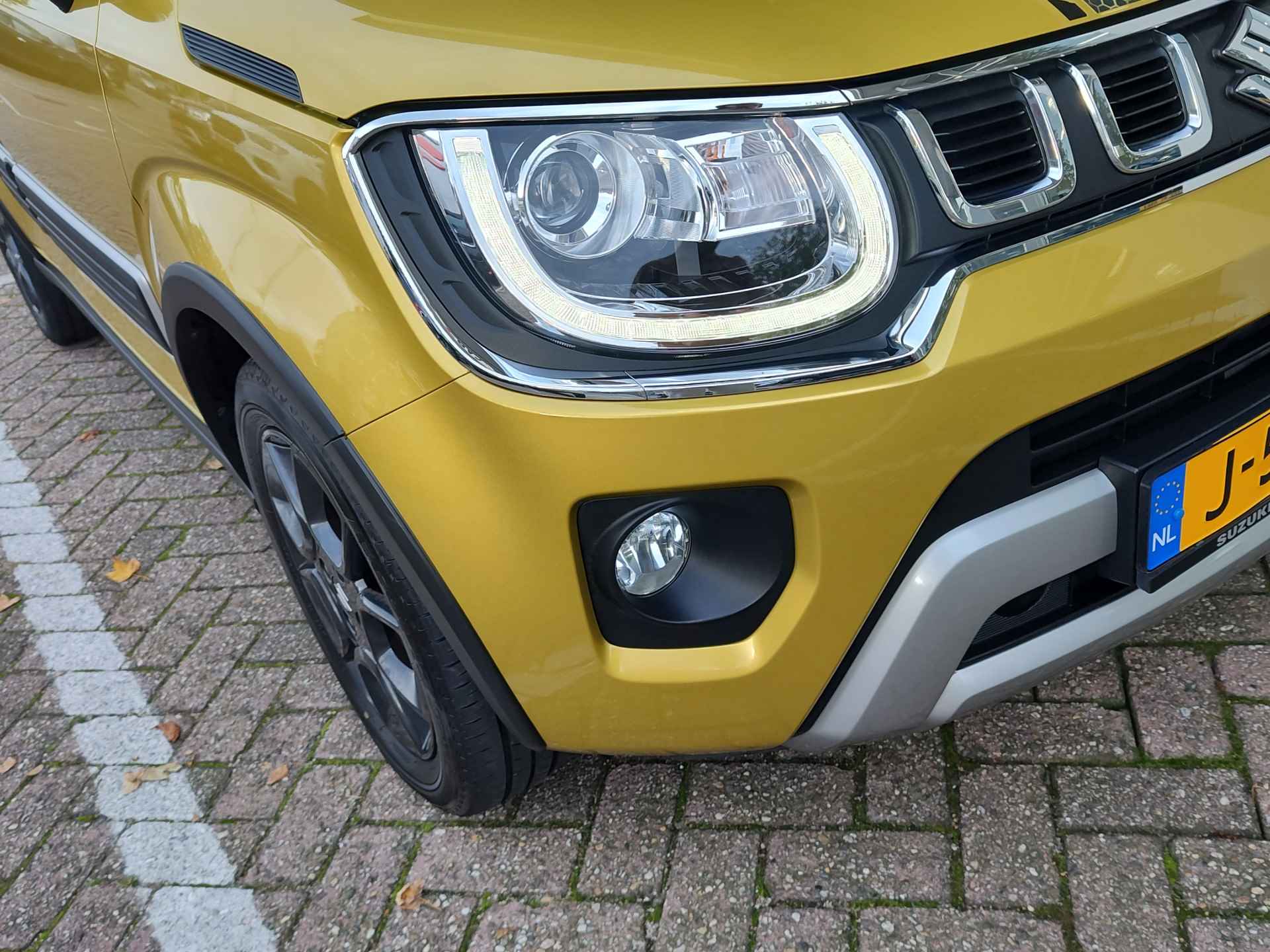 Suzuki Ignis 1.2 SMART HYBRID STYLE Sportpakket | Cruise | Clima | Stoelverwarming - 37/38