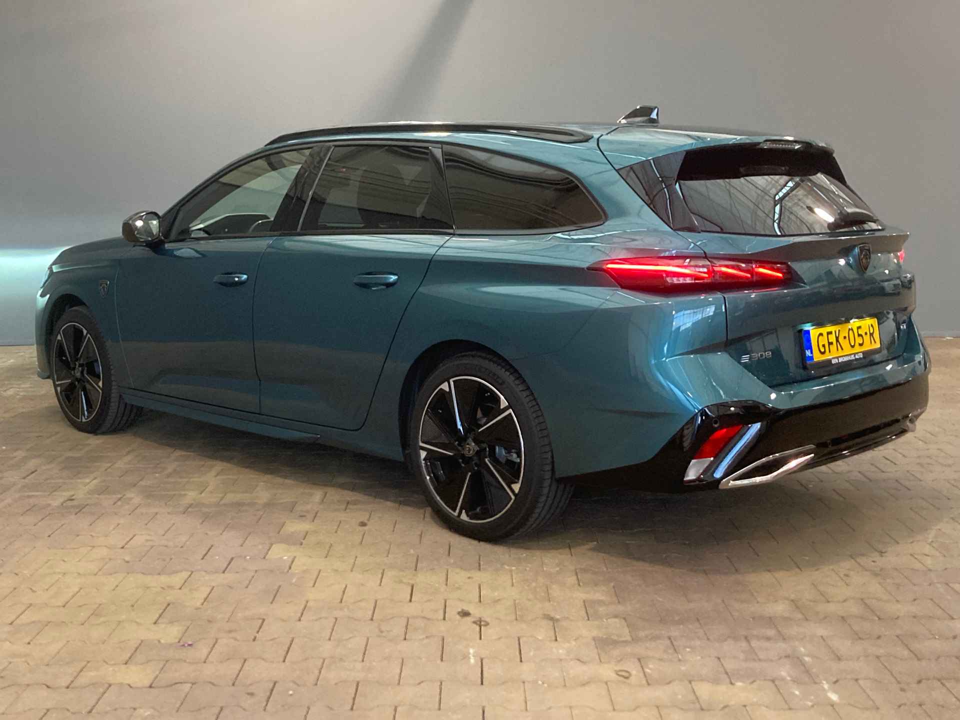 Peugeot e-308 SW GT EV 54 kWh| 11 kW lader | Apple Carplay/Android Auto|telefoonintegratie premium | dodehoek detectie - 4/33